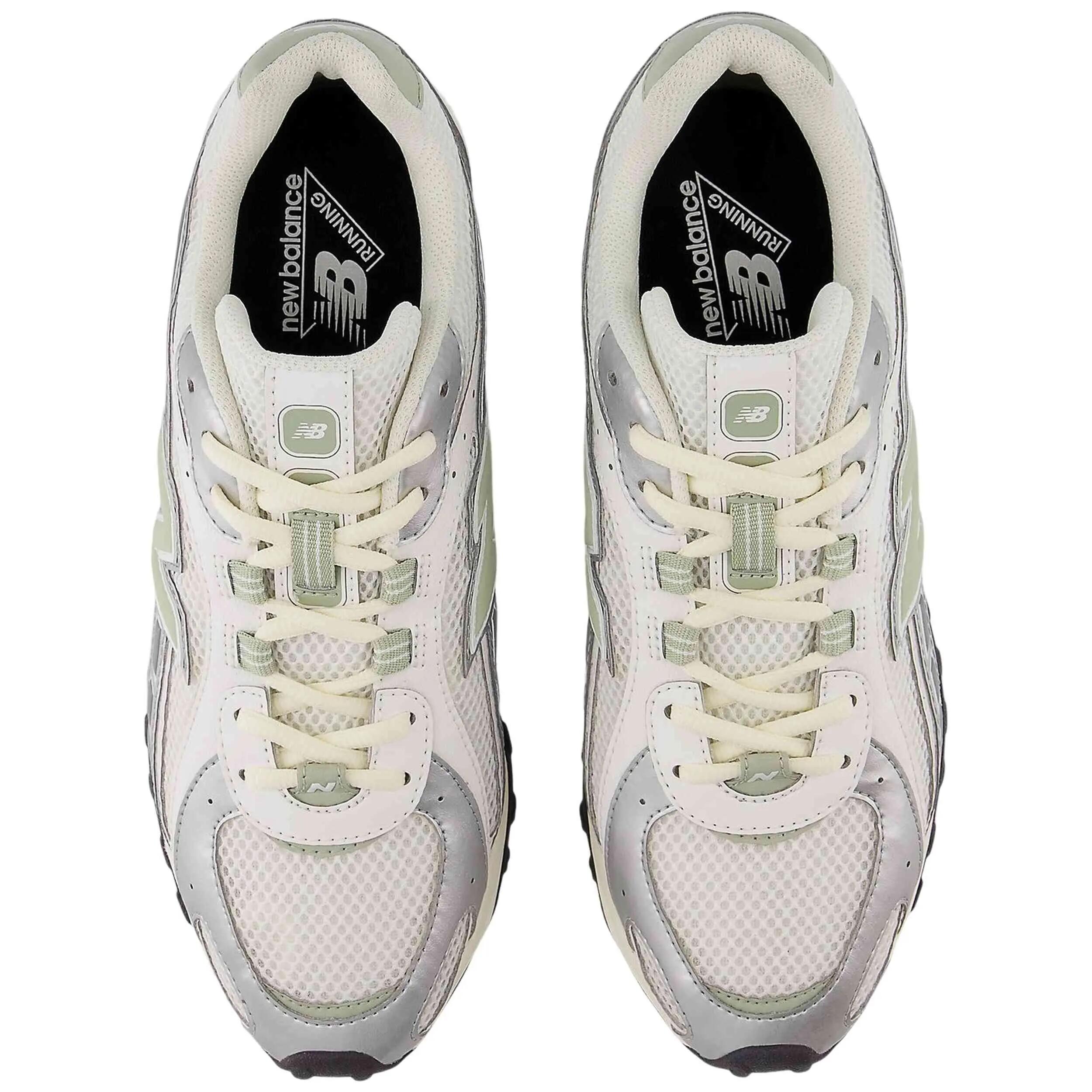 New Balance 204L - Silver Metallic / Garter Snake 3/5