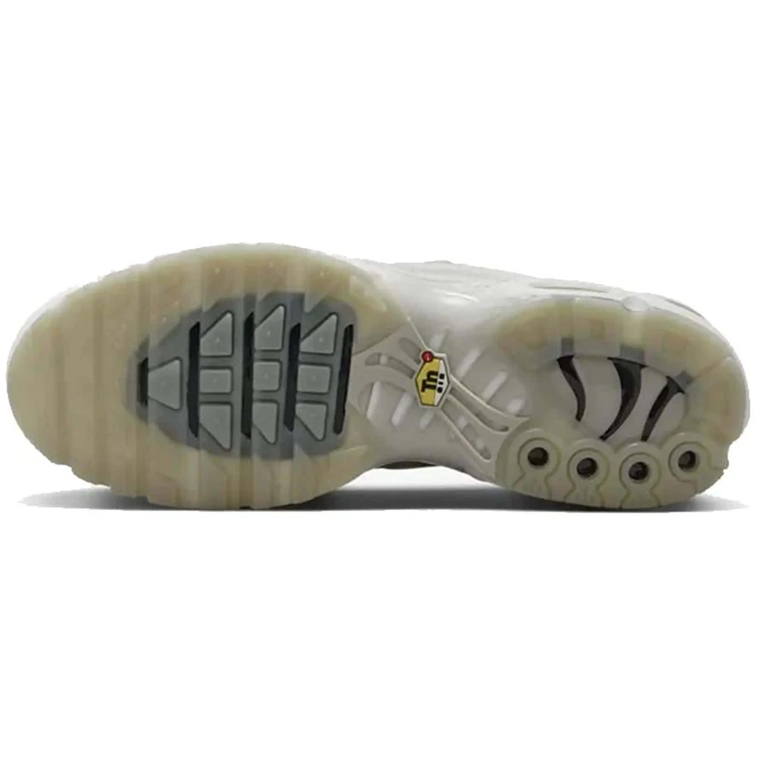 Air Max Plus A-COLD-WALL Platinum Tint 5/5