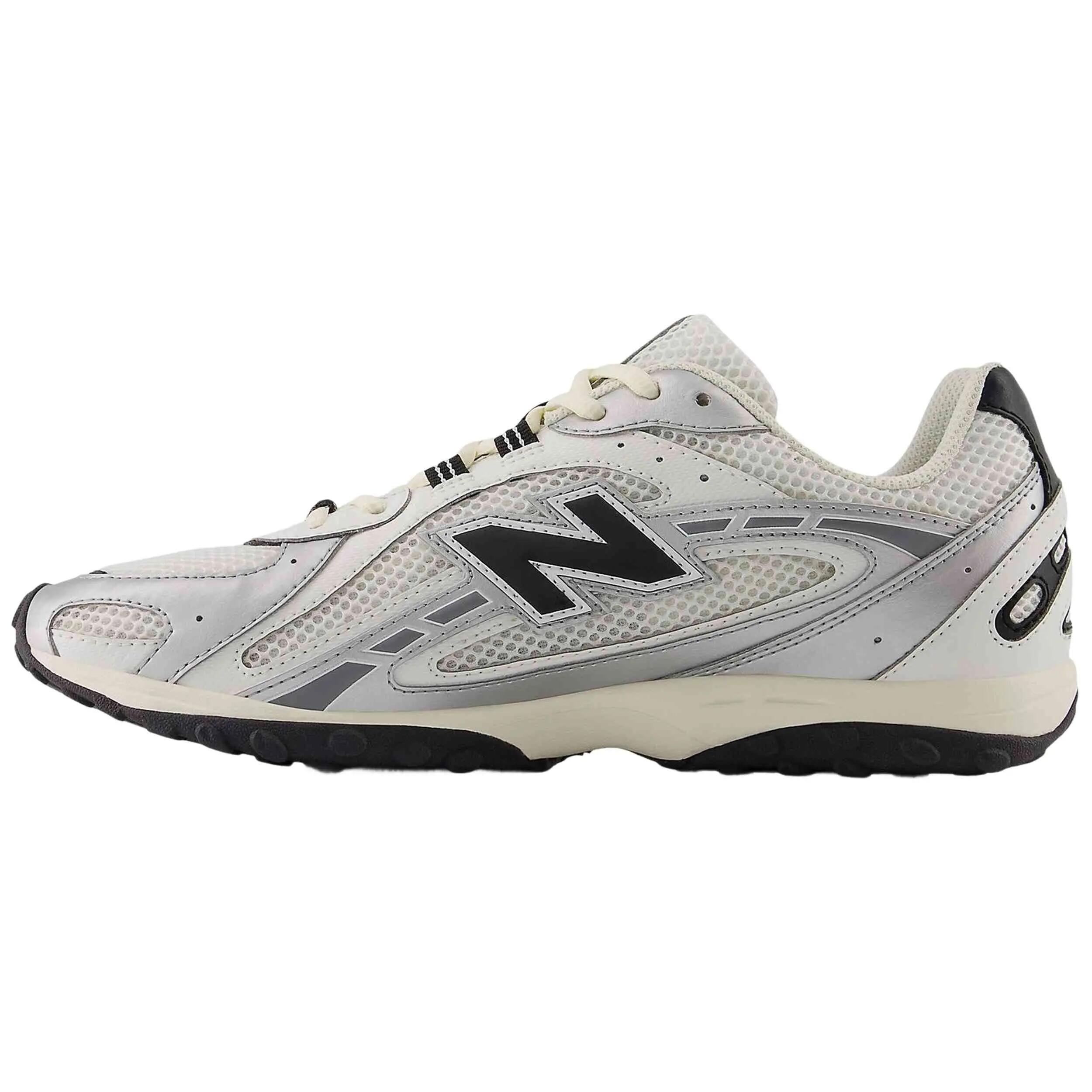 New Balance 204L Silver Metallic Black 2/5