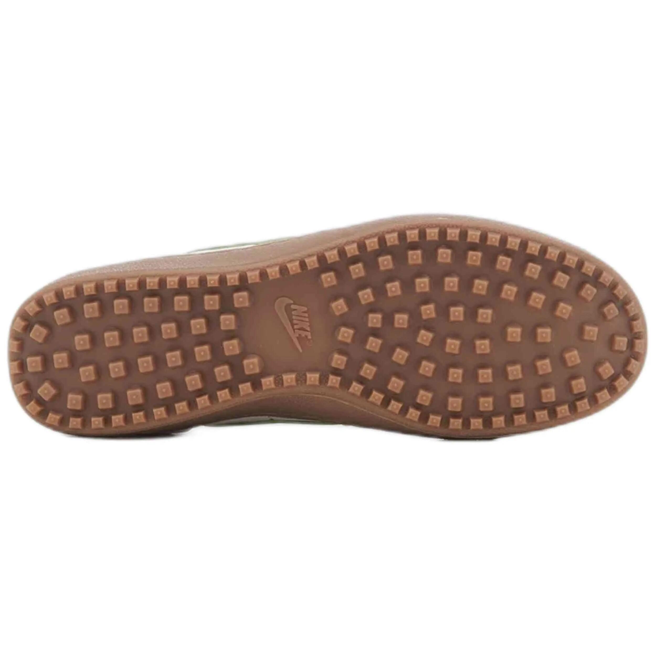 Sapatilhas Nike modelo FZ5593-103 para mulheres 3/5