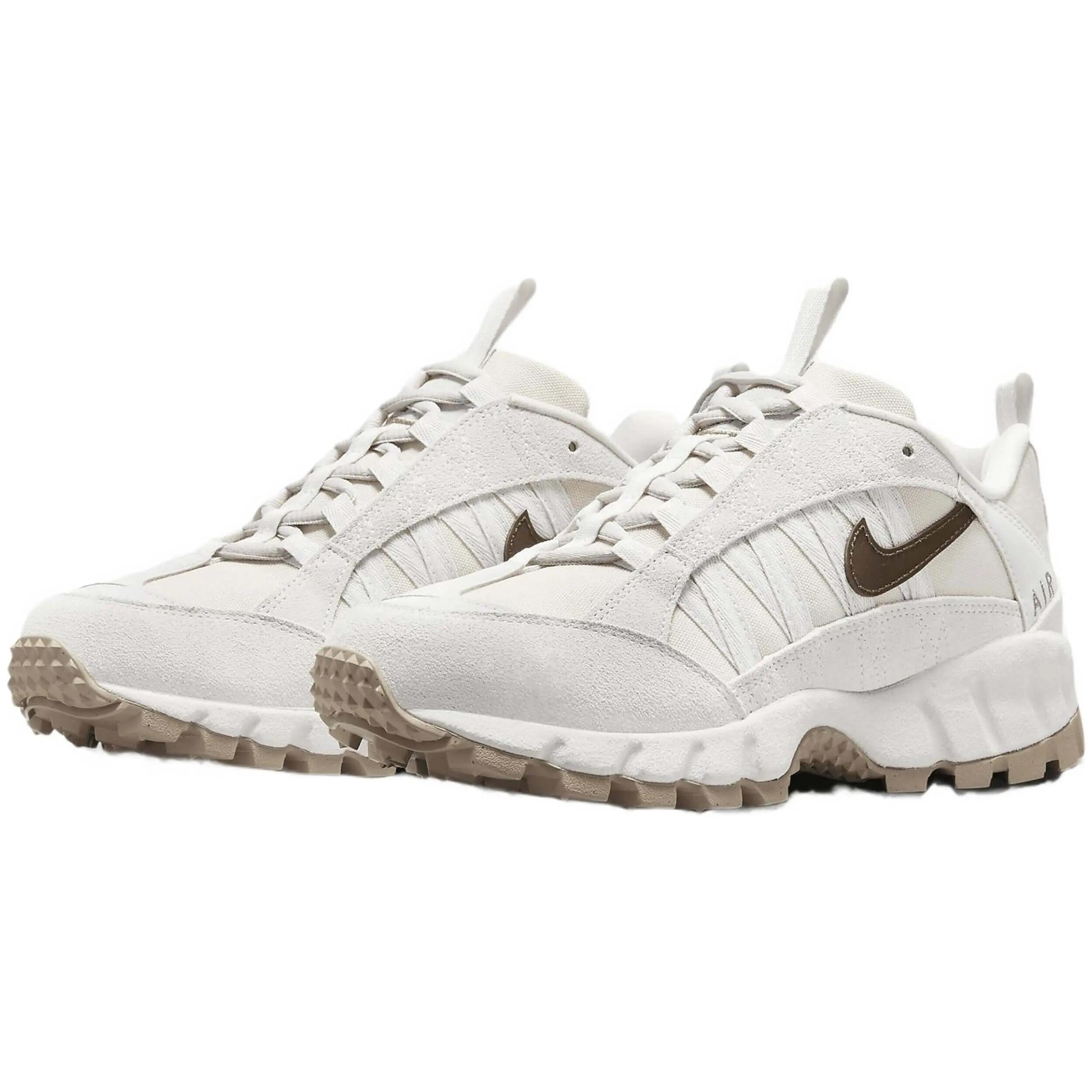 Sapatilhas Nike modelo FZ3763-104 para mulheres 5/5