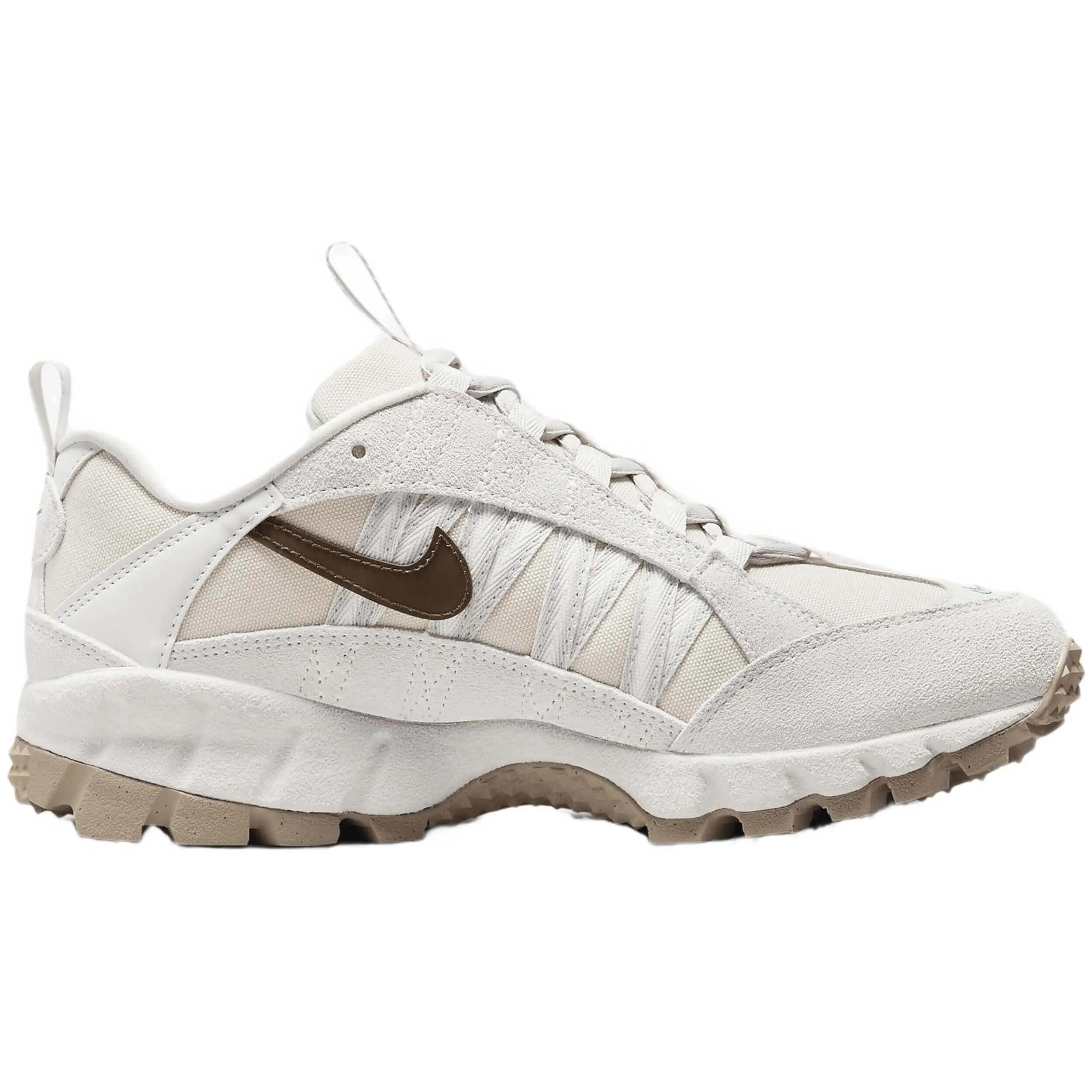 Sapatilhas Nike modelo FZ3763-104 para mulheres 3/5