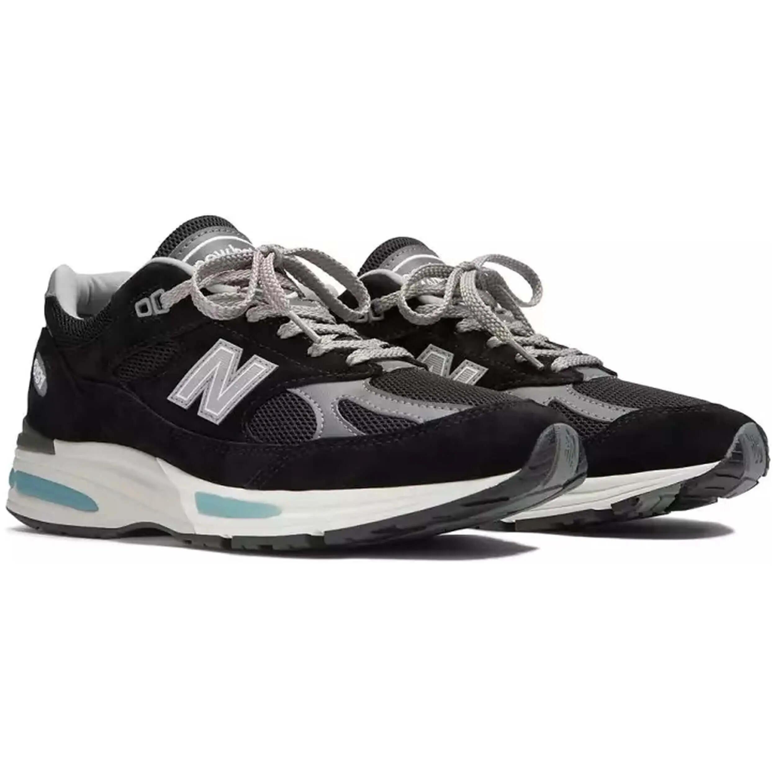 New Balance Made in UK 991v2 - Black 2/4