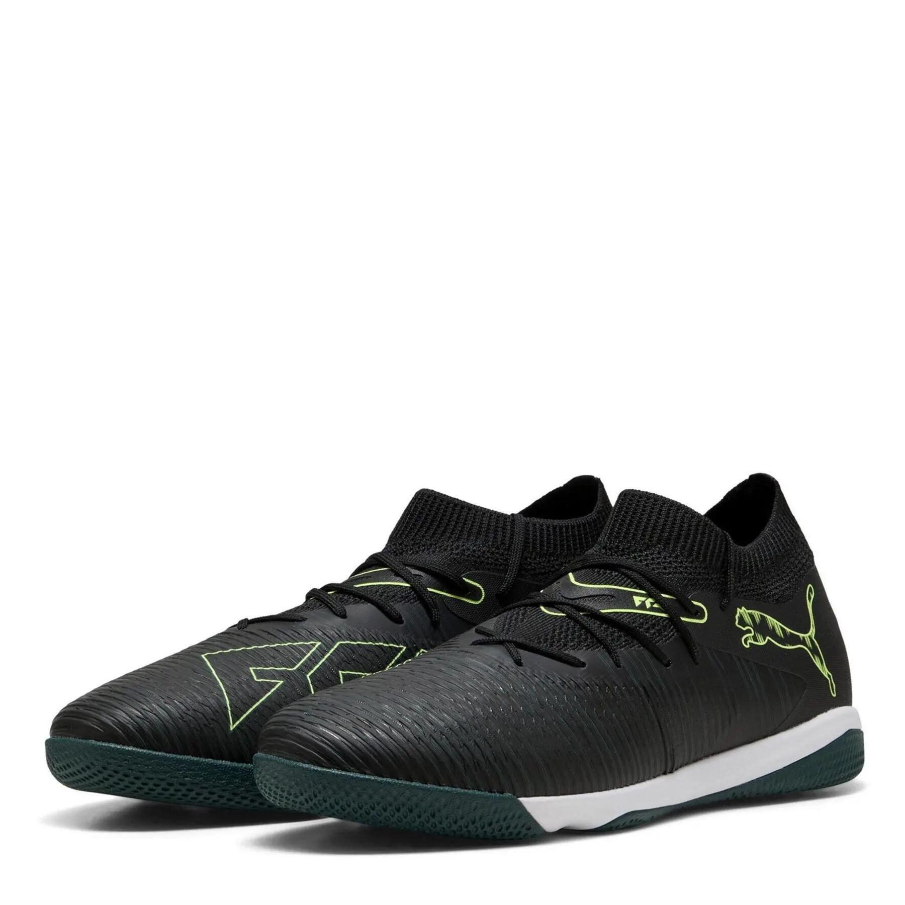 Puma Mens Future 8 Match Flat Indoor Football Shoes