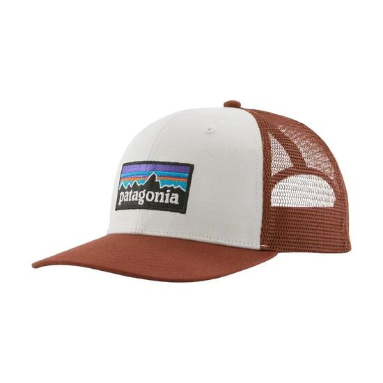Gorra Bicolor Patagonia P-6 Logo Trucker Hat White Rusty Red con Cierre Ajustab