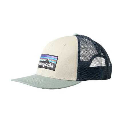 Gorra Tricolor Patagonia P-6 Logo Trucker Hat Pumice con Cierre Ajustable