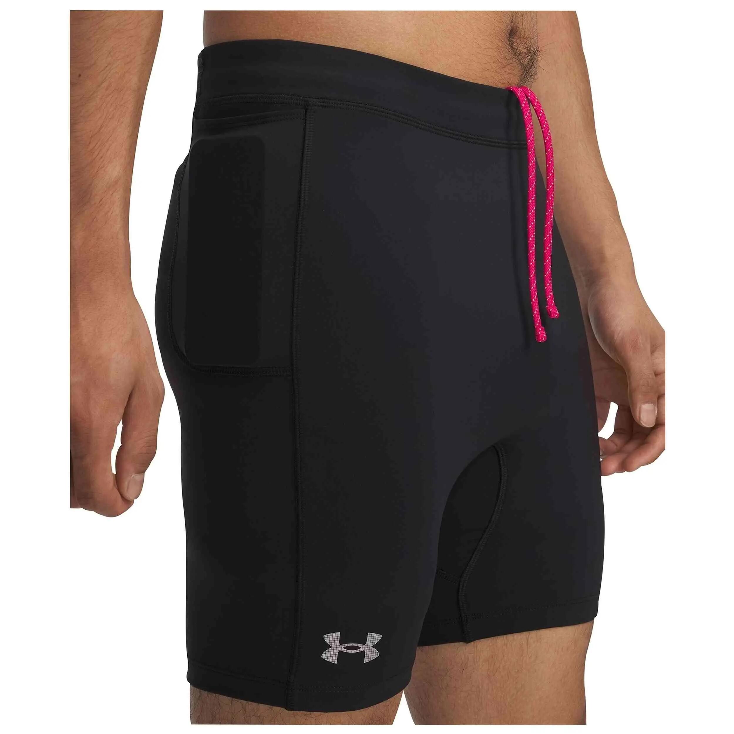 Pantalon corto Under armour modelo Mallas Short Trail Under Armour U para hombre 1/3