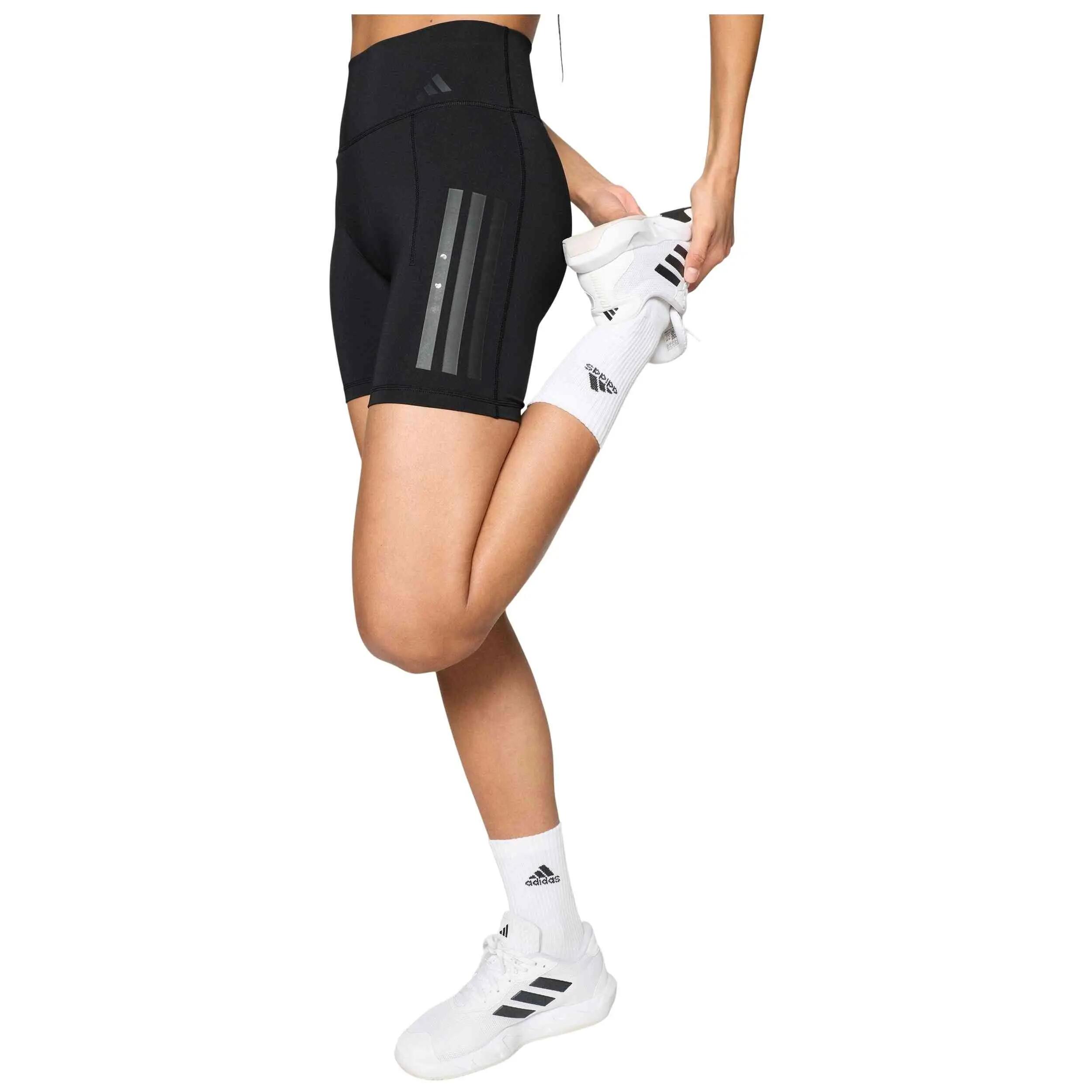 Pantaloncini Adidas modello Optime 3-Stripes per donne 4/5
