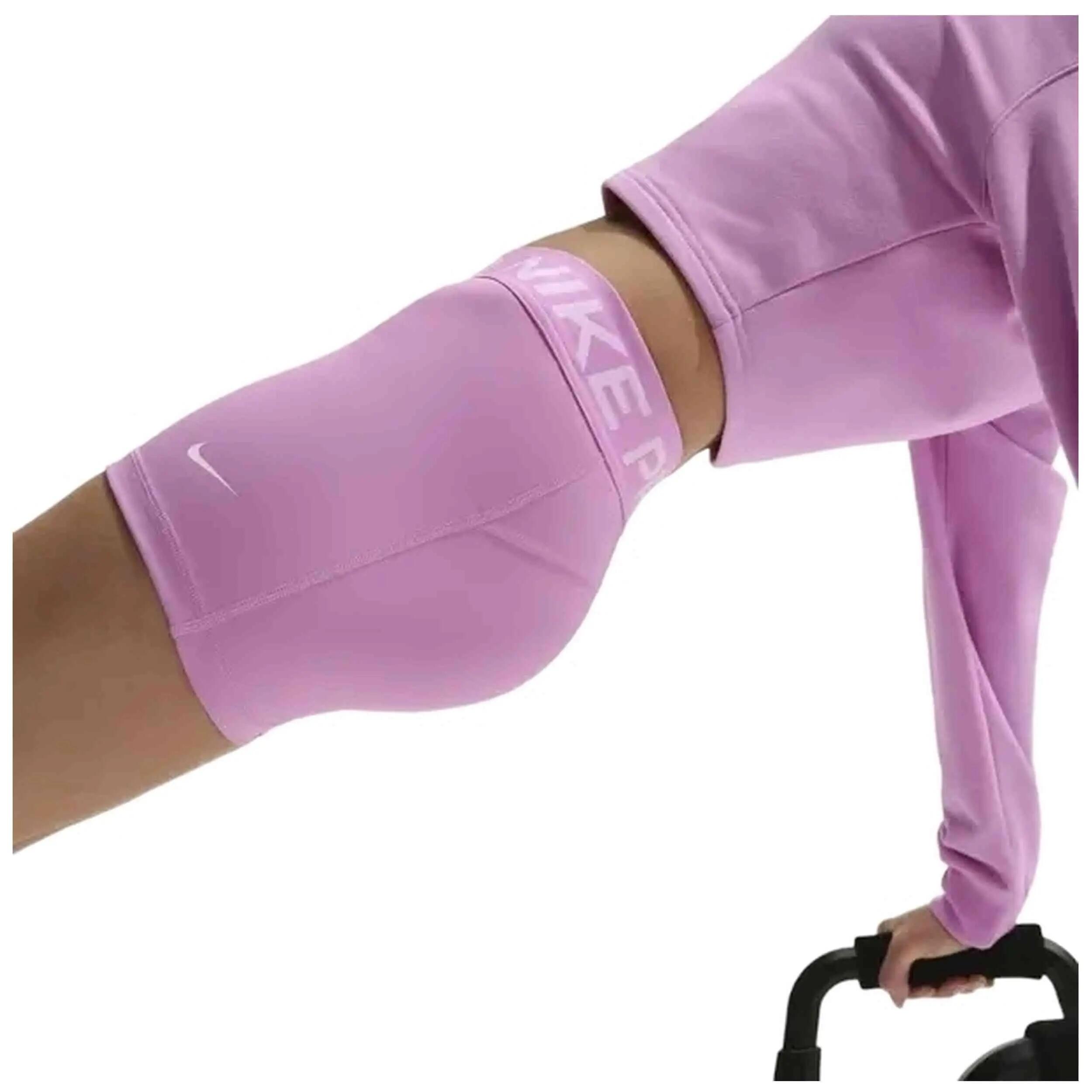 Pantalon corto Nike modelo IQ1037 para mujer 4/5