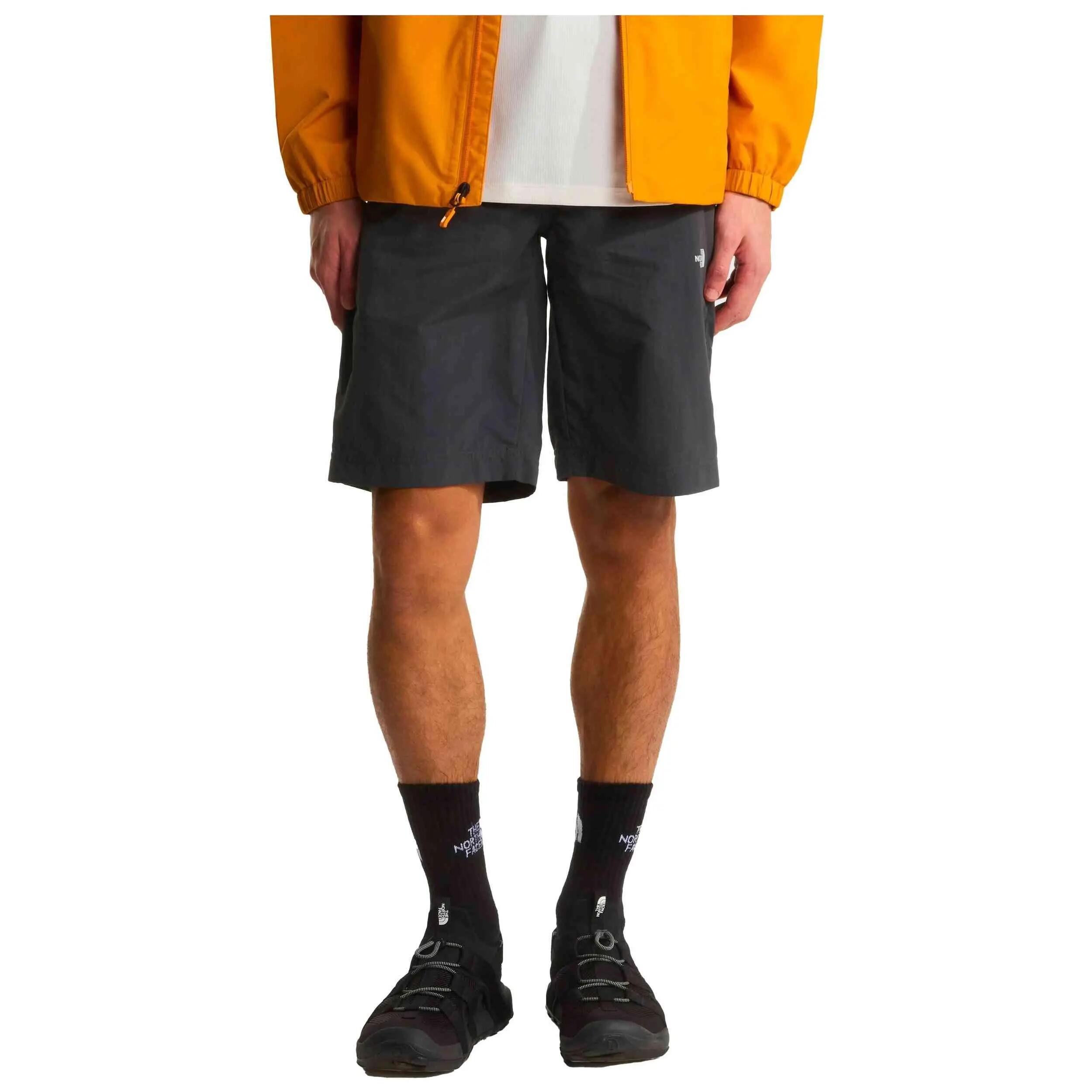 Pantaloncini The north face modello M TANKEN SHORT ASPHALT GREY/TNF B per uomini 3/5