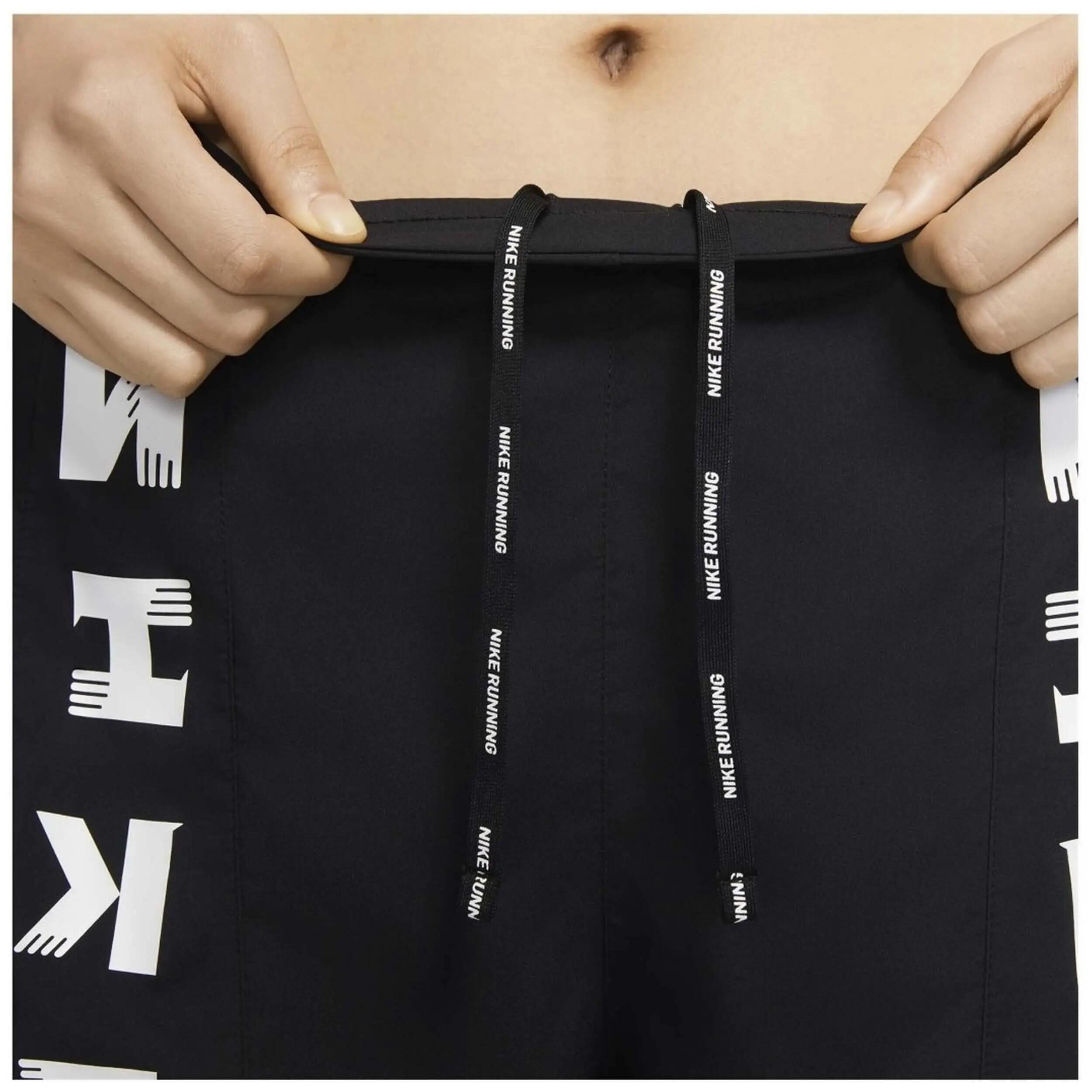 Korte broek Nike model CZ1619-010 voor vrouwen 4/4