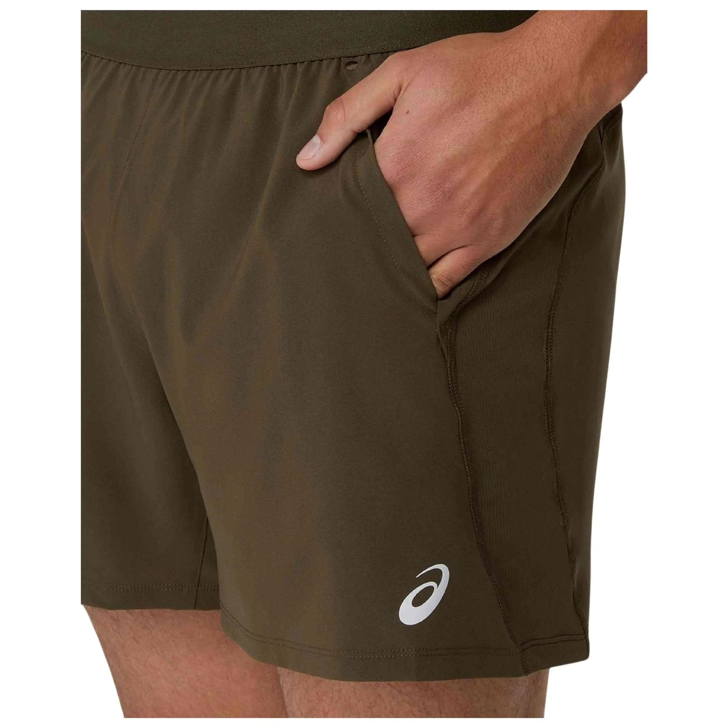 Calções Asics modelo Pantalón corto ASICS Road 5In verde oliva para homem 5/5