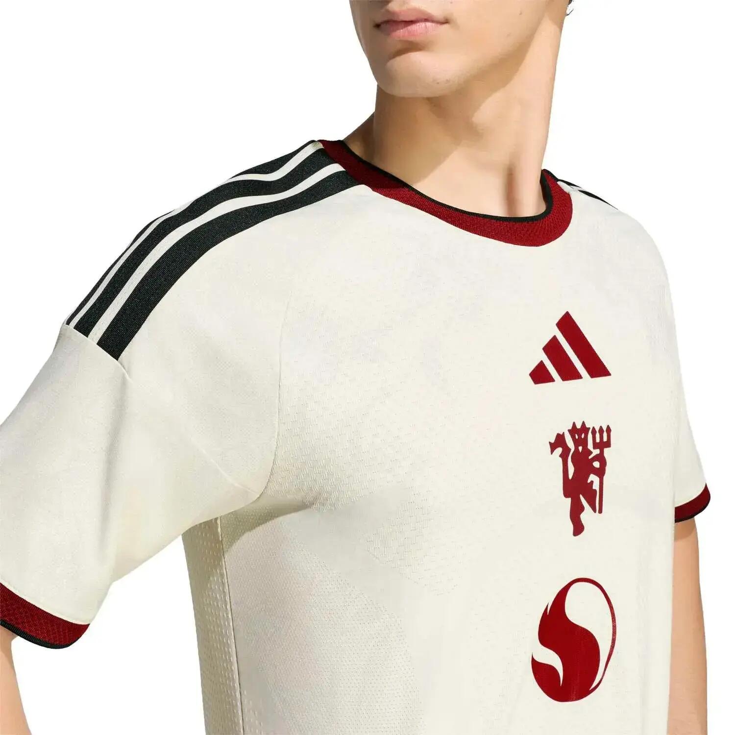 Trzeci zestaw autentyczny Manchester United 2026/27 7/7
