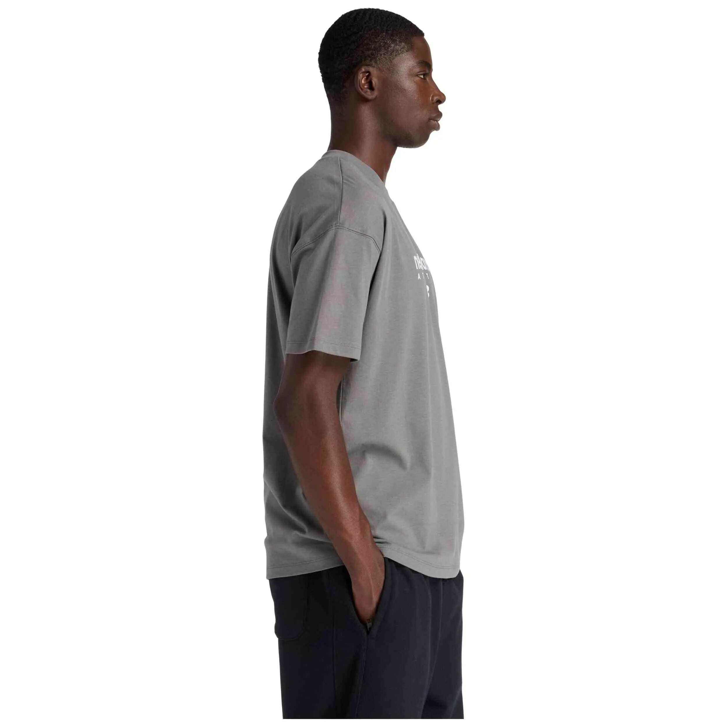 T-shirt New Balance modèle Camiseta New Balance Linear Graphic mang pour unisexe 2/5