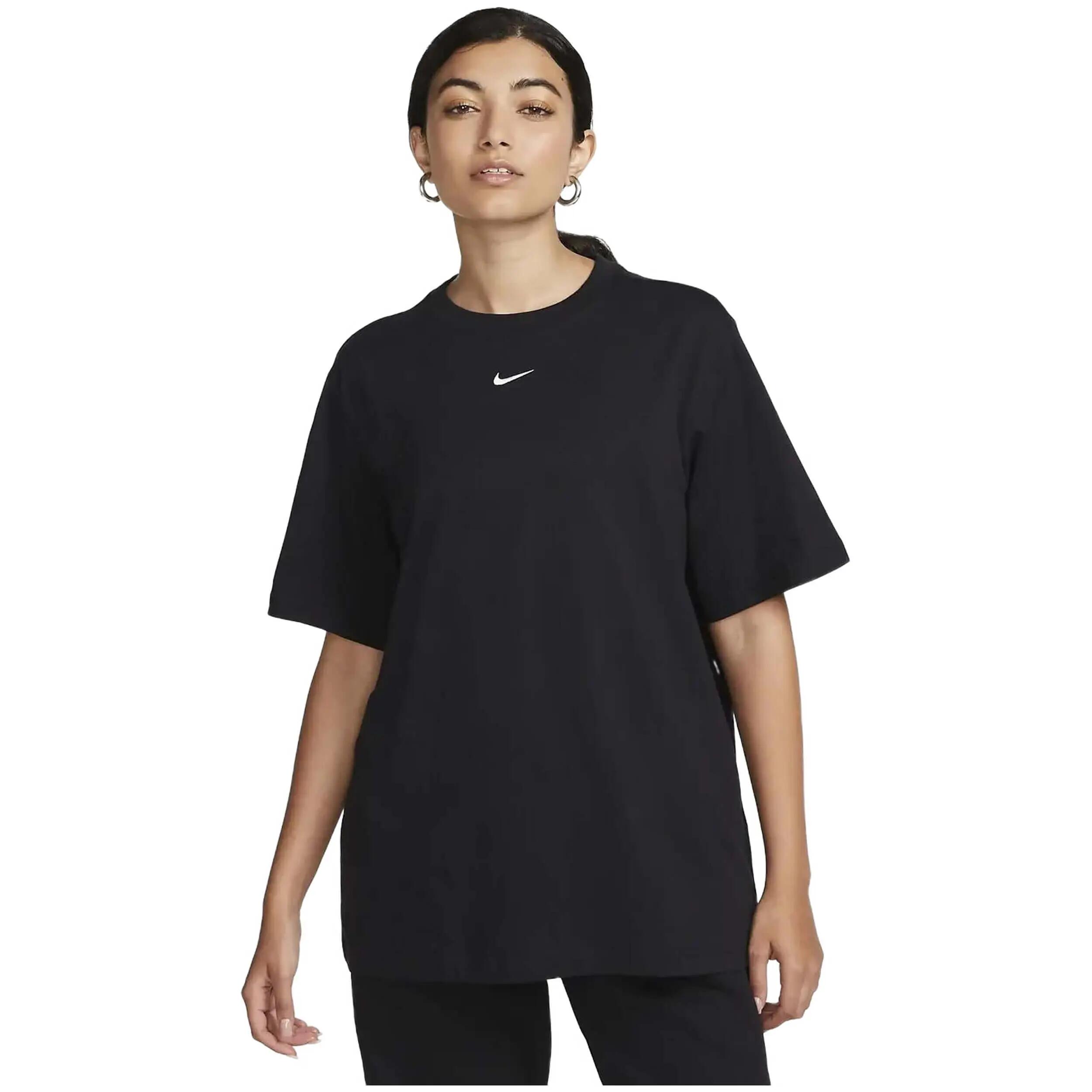 Camiseta de manga corta Nike modelo FD4149-010 para mujer 2/5