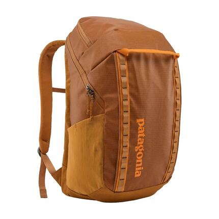 Mochila Naranja Patagonia Black Hole® Pack 32L Cinnamon Brown con Bolsillo para