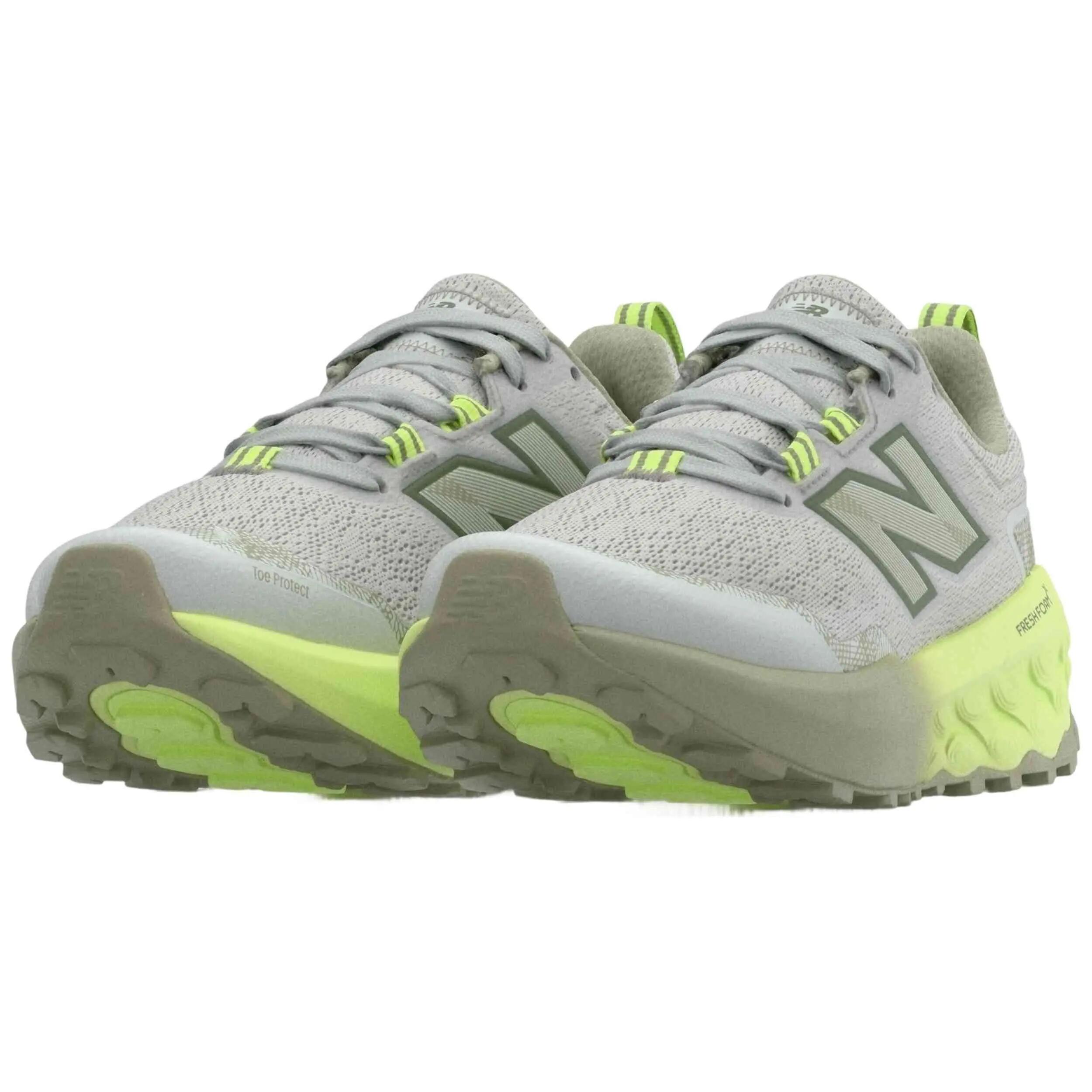 Scarpe New balance modello Fresh Foam Garoe v2 per donne 3/4