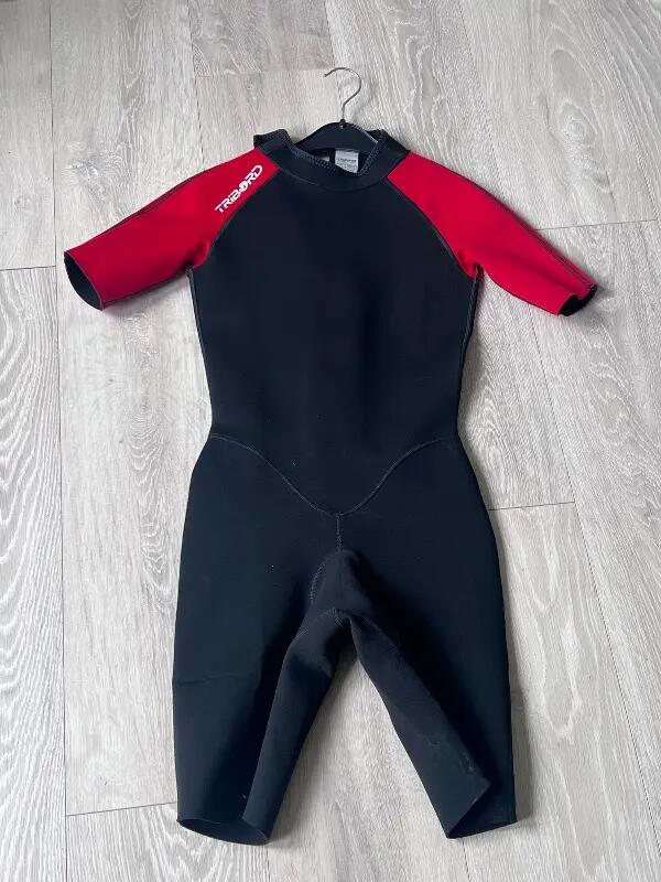 Tussen Particulieren - Wetsuit & complete watersportuitrusting 2/7