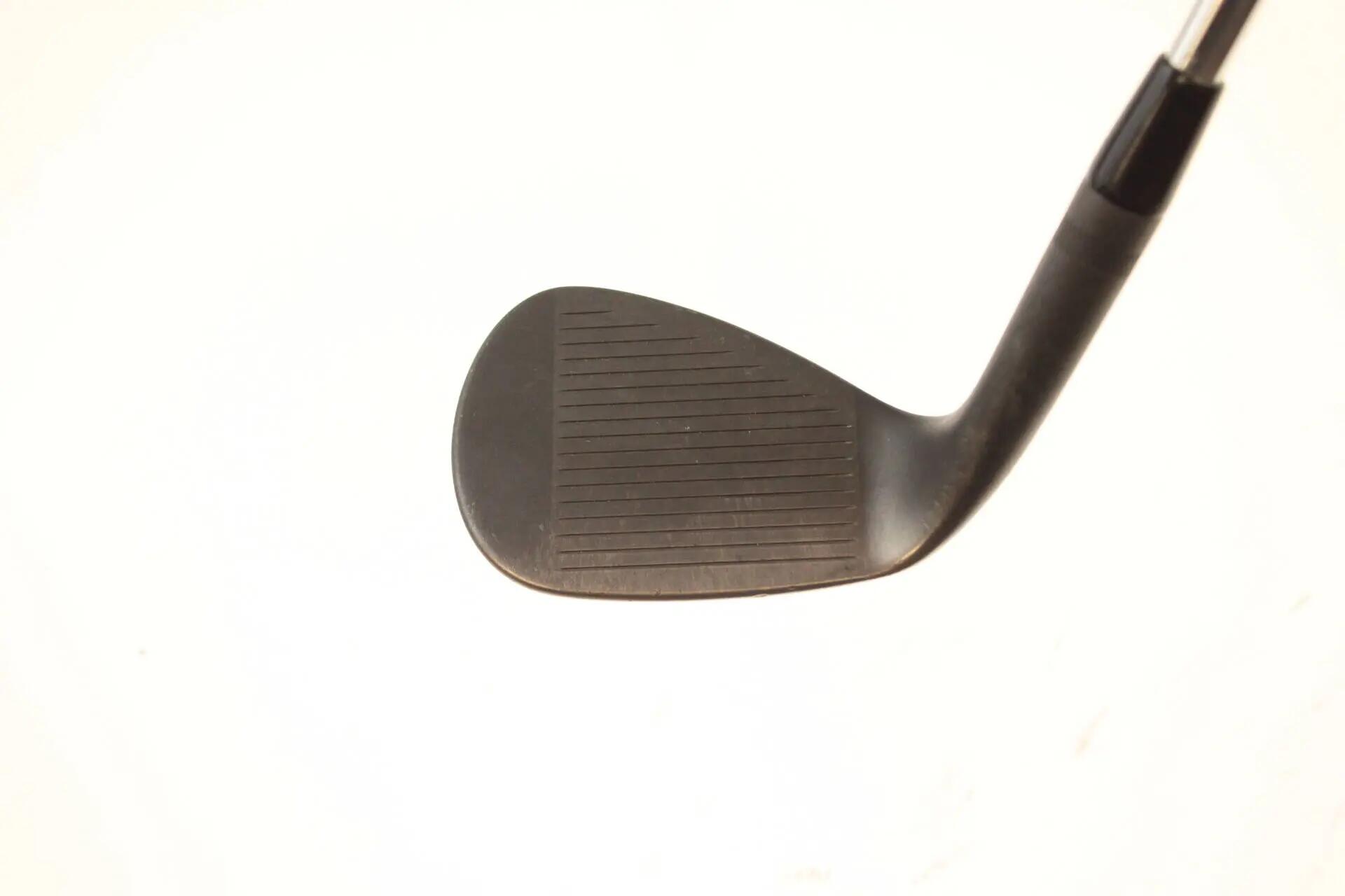 Seconde vie - Titleist Vokey SM10 Jet Black S-Grind RH 56-deg Wedge - Sufficient 3/5