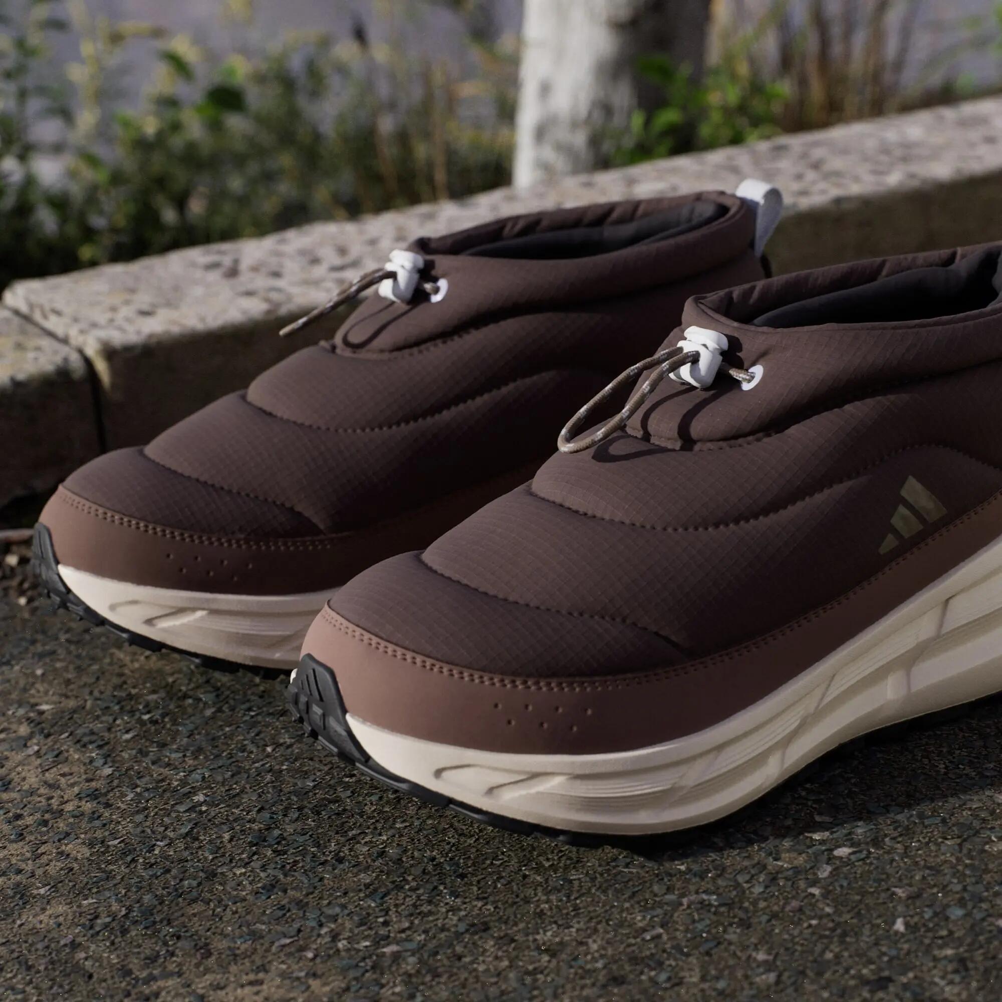 ZAPATILLA TIPO BOTA ASTRASTAR 12/12