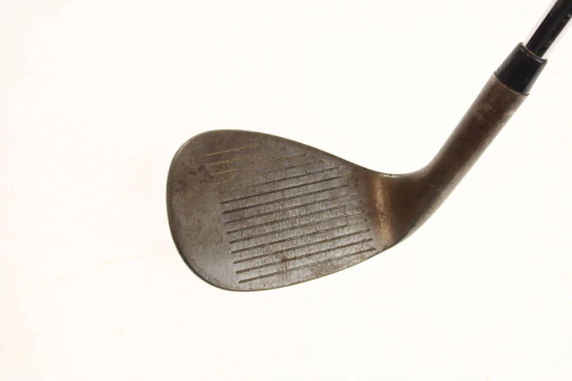 Seconde vie - Cleveland 900 Tour Action Rusty RH 54-deg Wedge - Sufficient 3/5