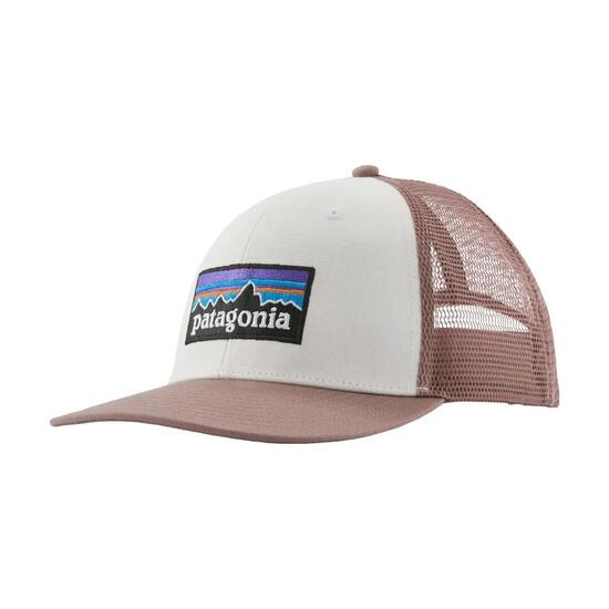Gorra Beige Patagonia P-6 Logo Trucker Hat Birch White con Cierre Ajustable