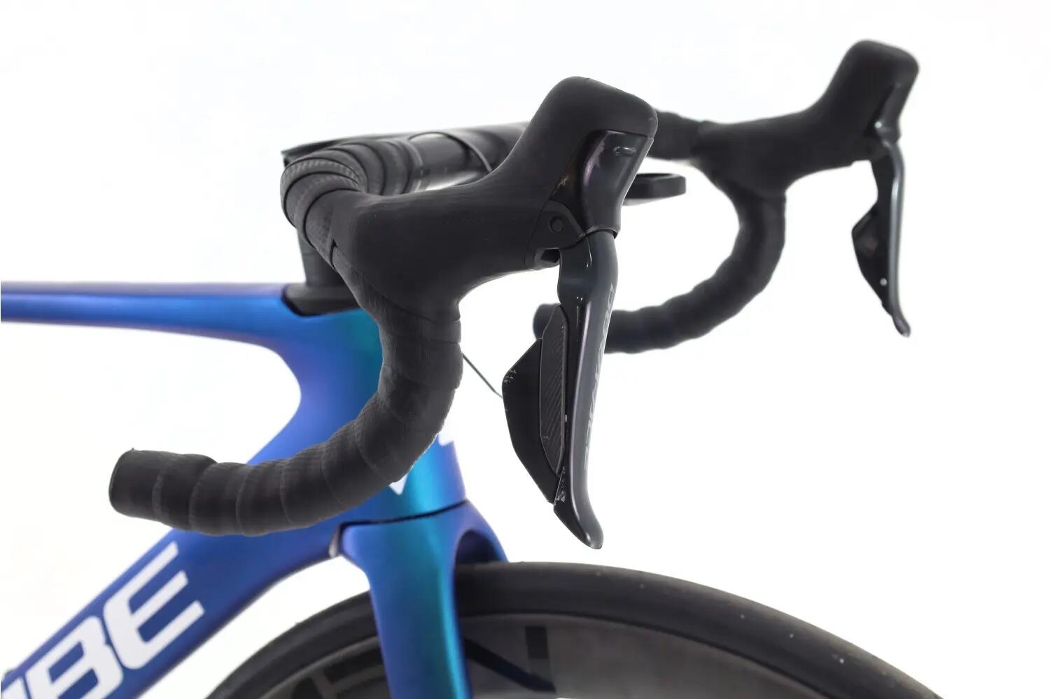 Segunda Vida · Bicicleta estrada ·  Agree C62 SLT Di2 12V · Muito bom estado 6/8
