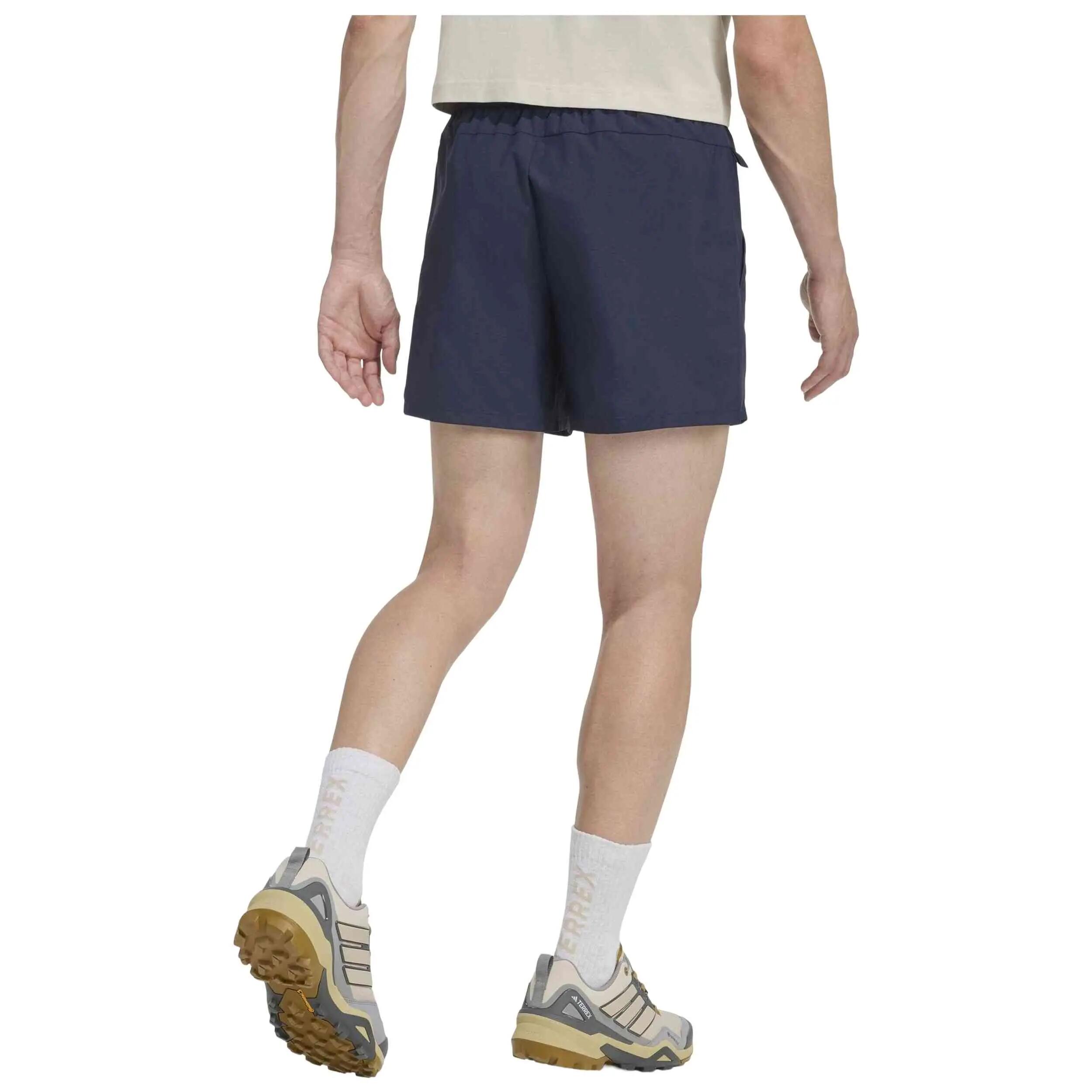 Calções Adidas modelo Pantalón corto adidas MT negro puro para homem 3/5