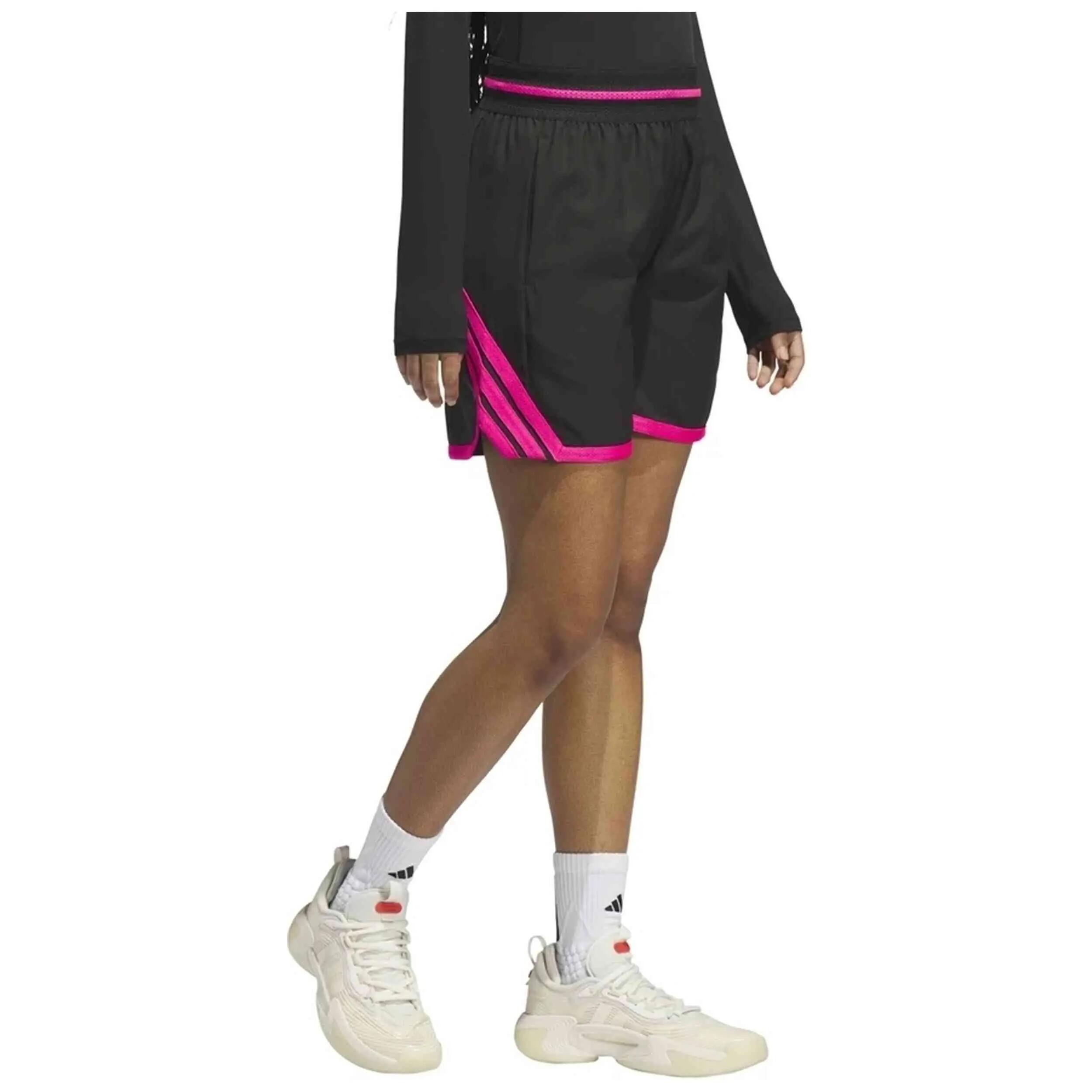 Pantalon corto Adidas modelo Adidas Wmns Basketball Crazylite Short " para mujer 4/5