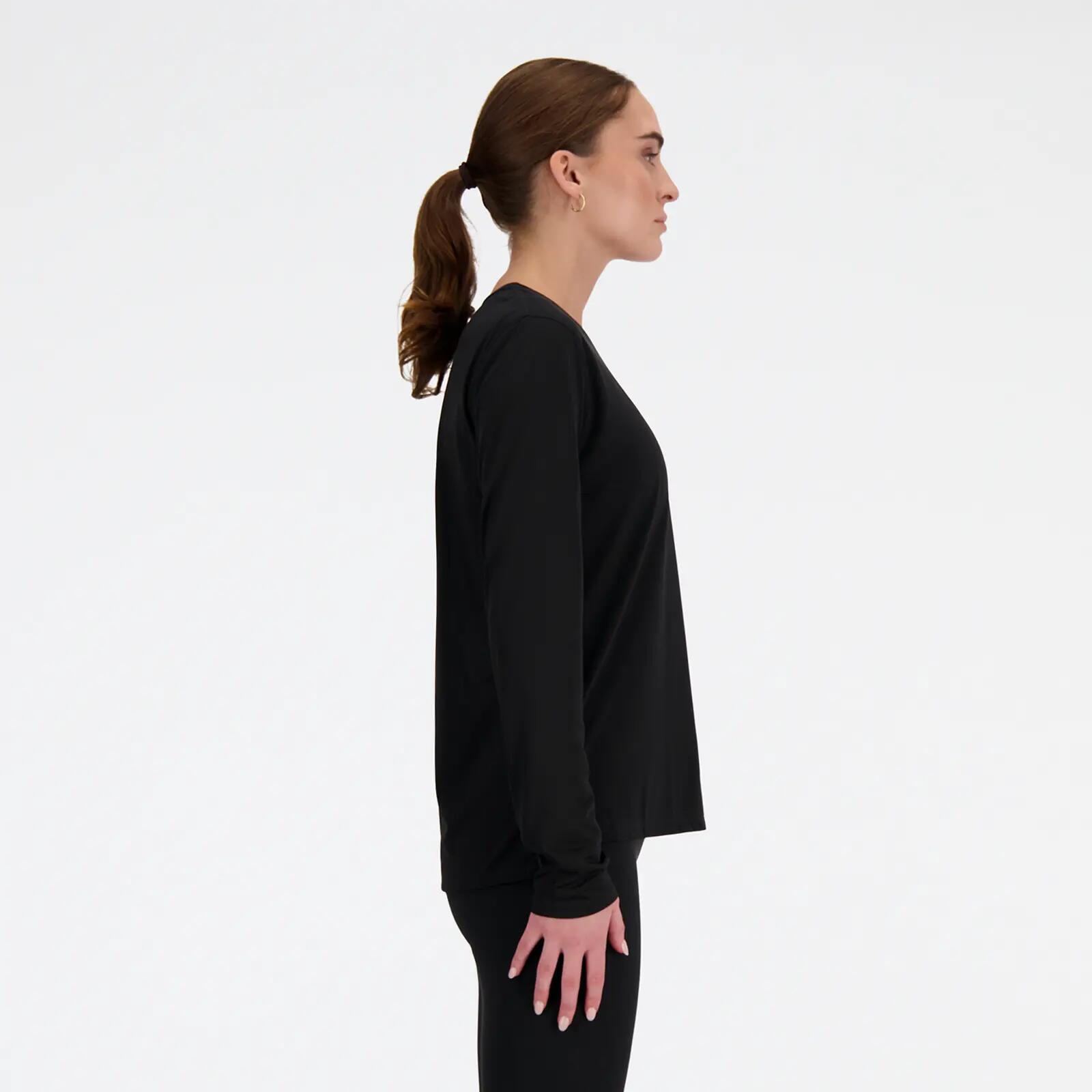 Sweat New balance modèle WT41225BK pour femmes 6/6