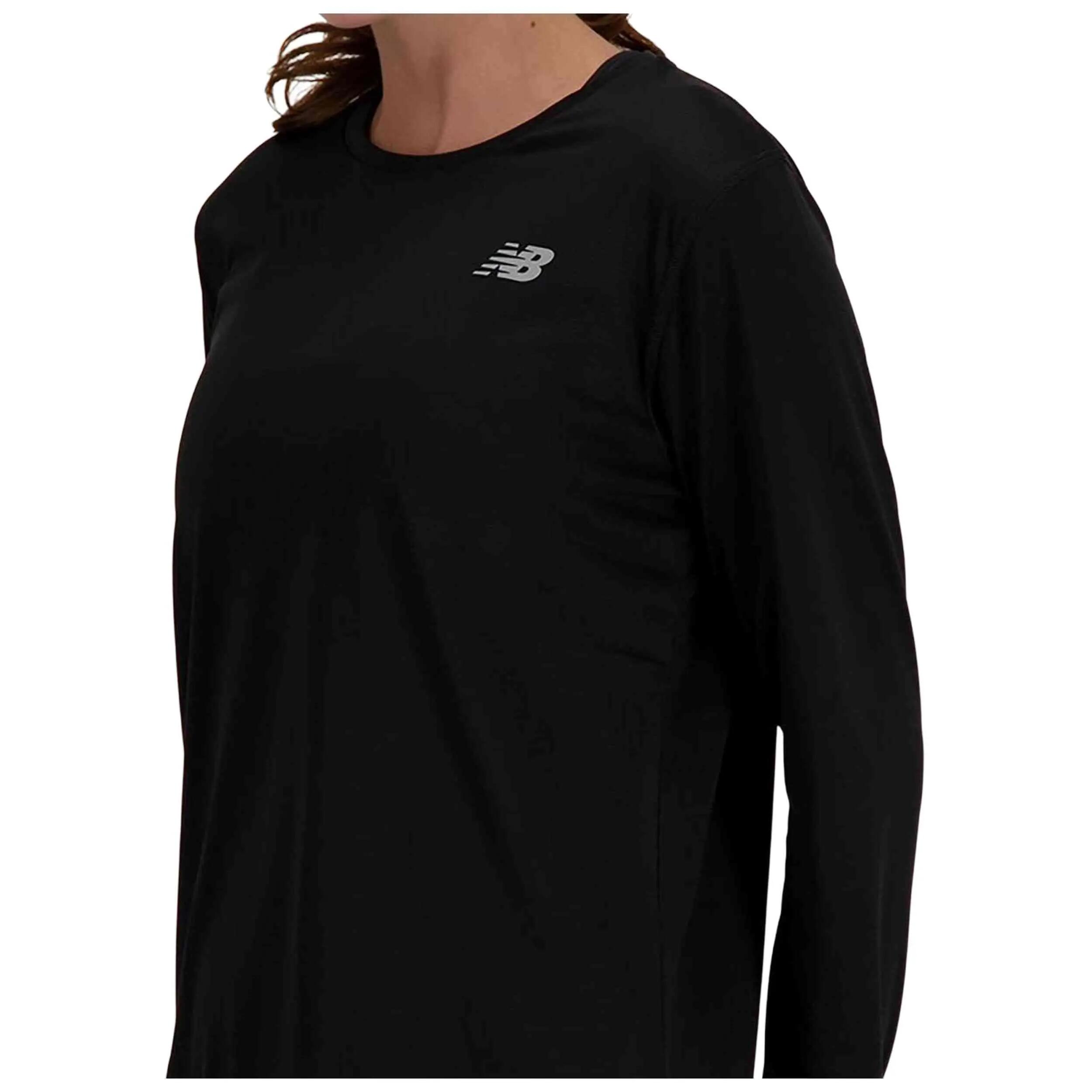 Sweat New balance modèle WT41225BK pour femmes 4/6