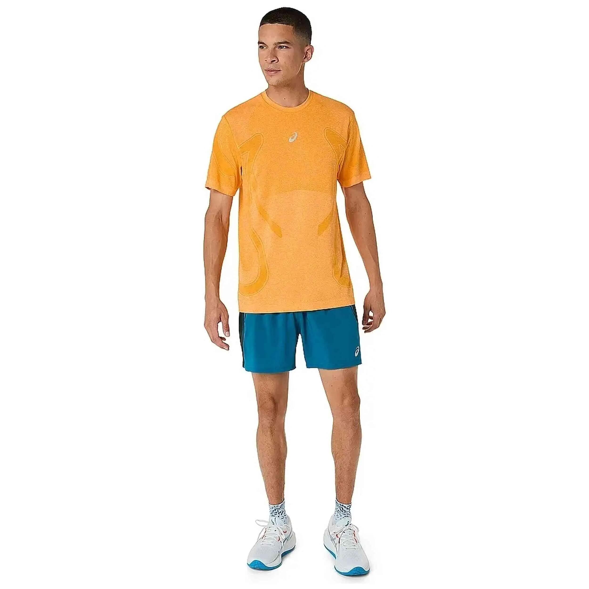 Camiseta de manga corta Asics modelo 2011D355 para hombre 4/5