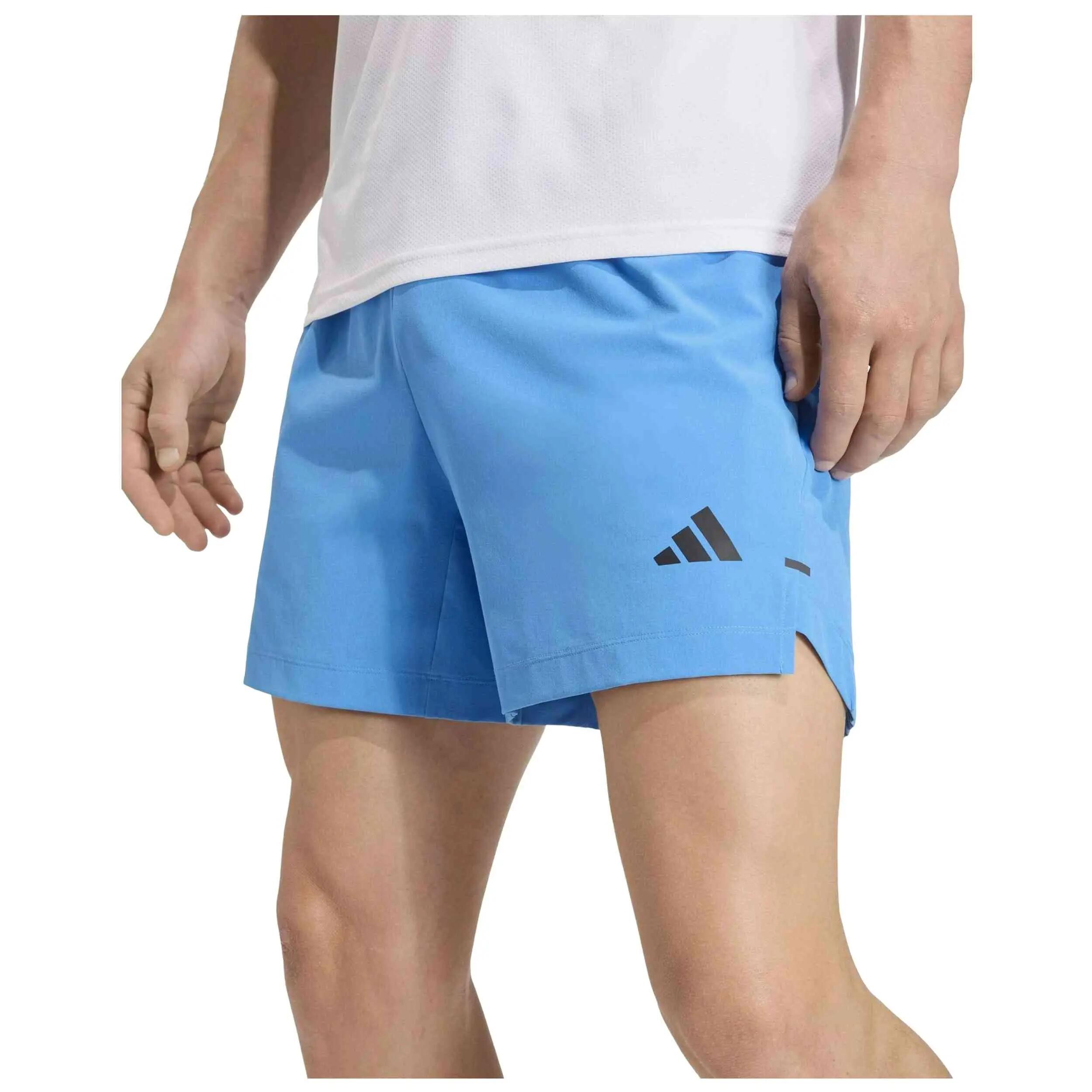 Pantaloncini Adidas modello Pantalón corto adidas D4T Essentials azul per uomini 3/5