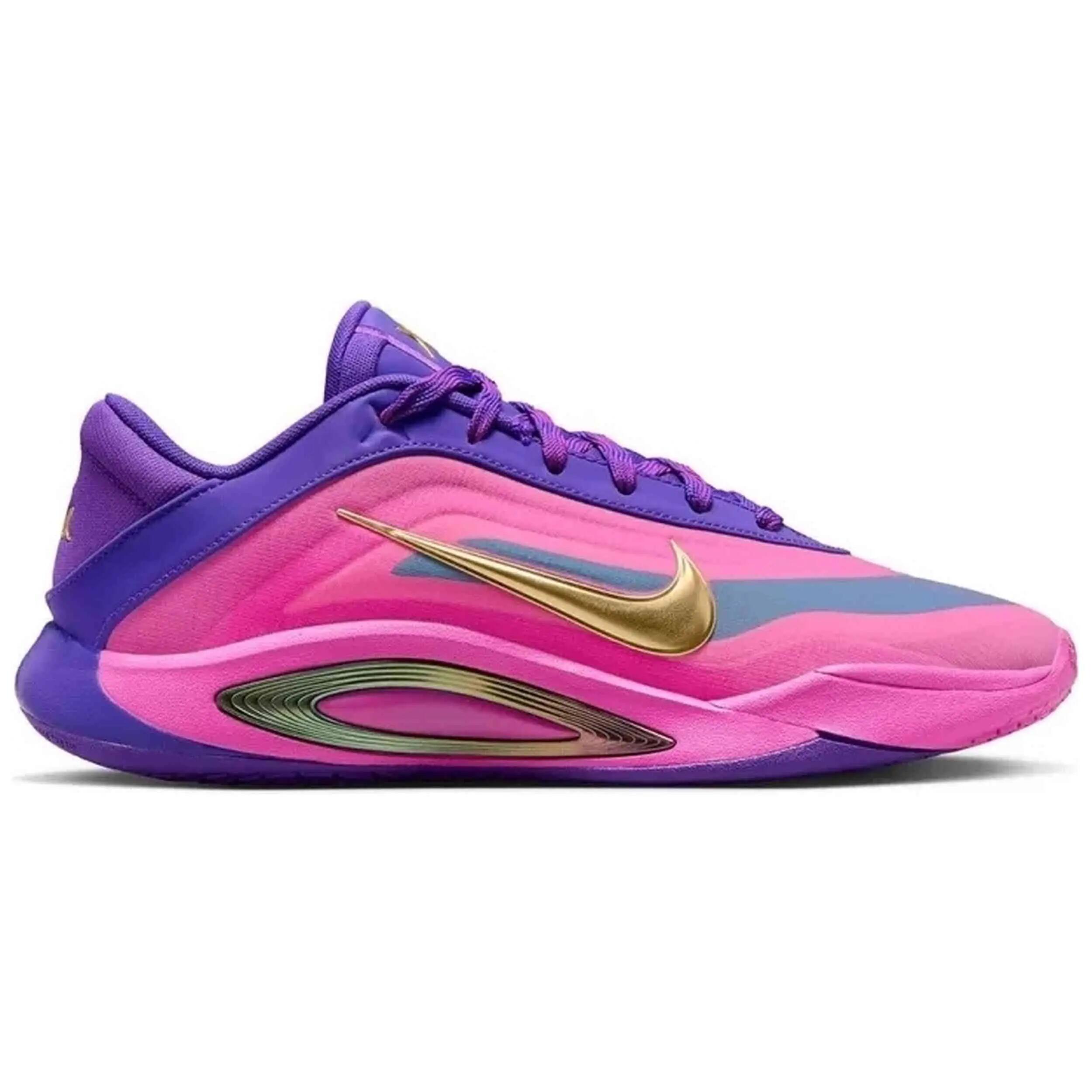 NIKE picture