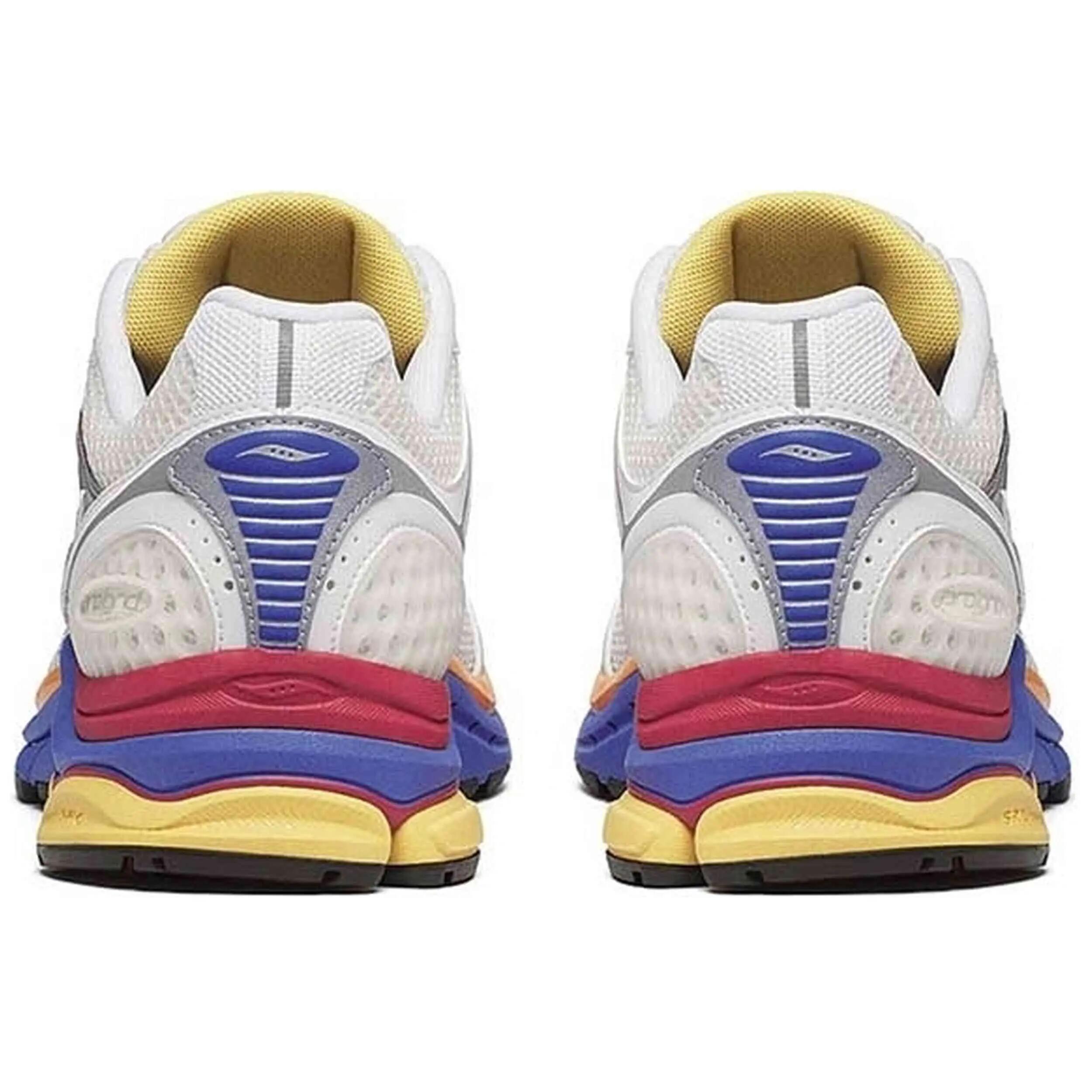 Baskets Saucony modèle Saucony ProGrid Triumph 4 "Galaxy" pour homme 3/5