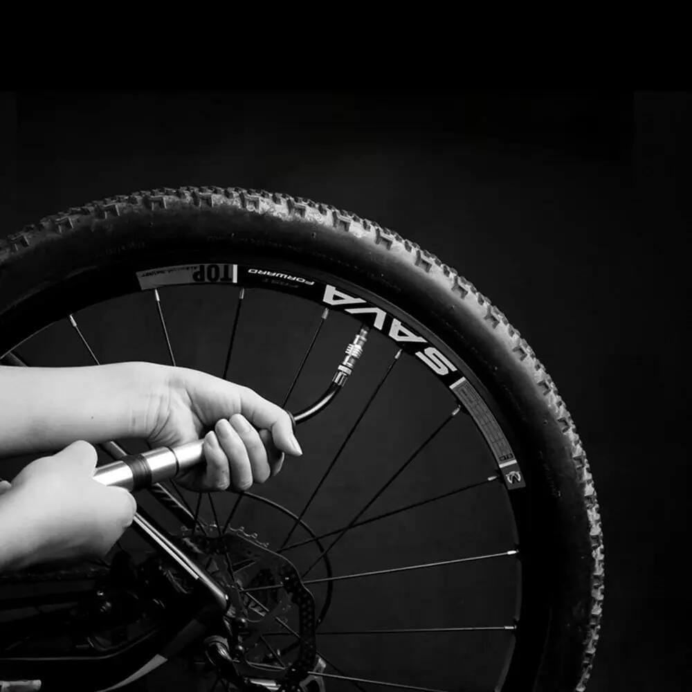 Mini fietspomp draagbaar WILD MAN 3/3