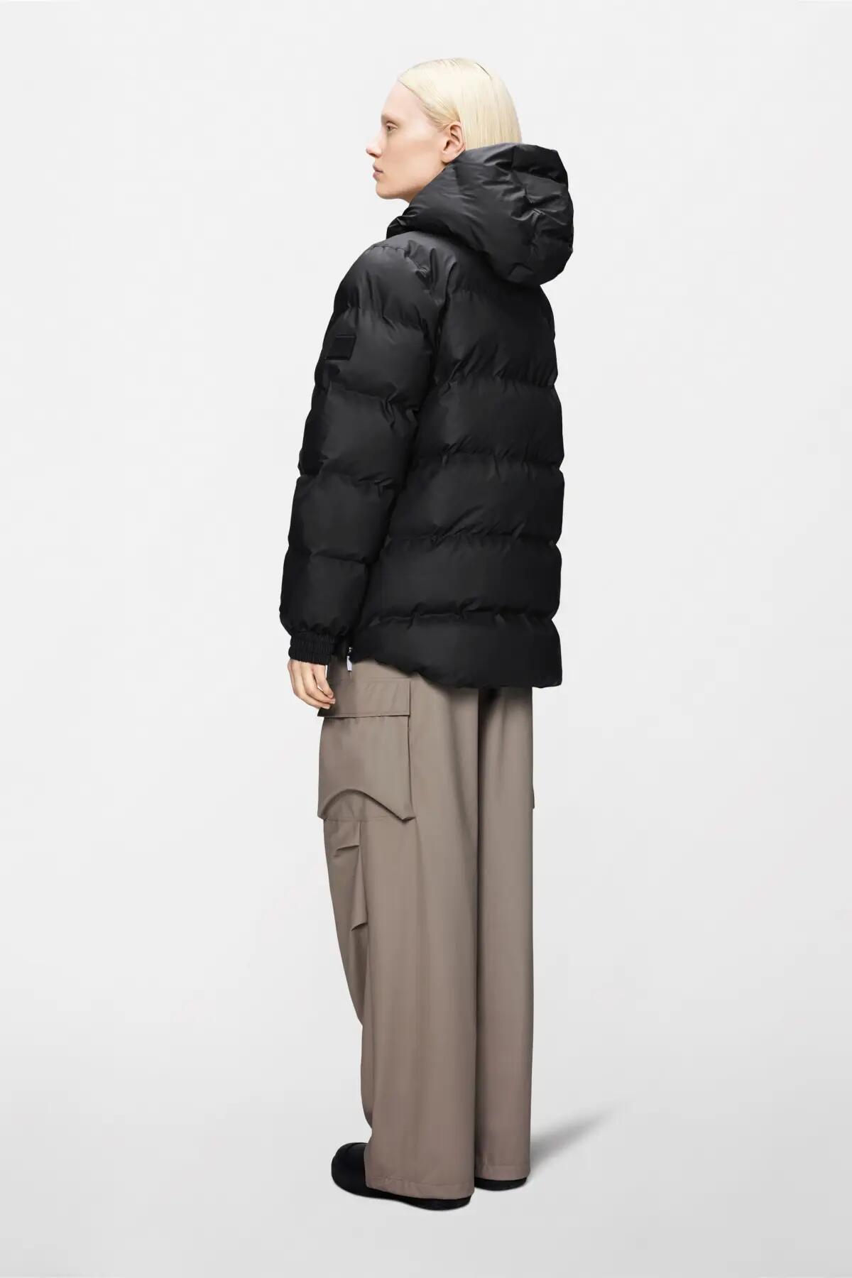Giacca Rains Modello 16980r Alta Line Puffer Jacket W3t3 Colore Nero 5/5
