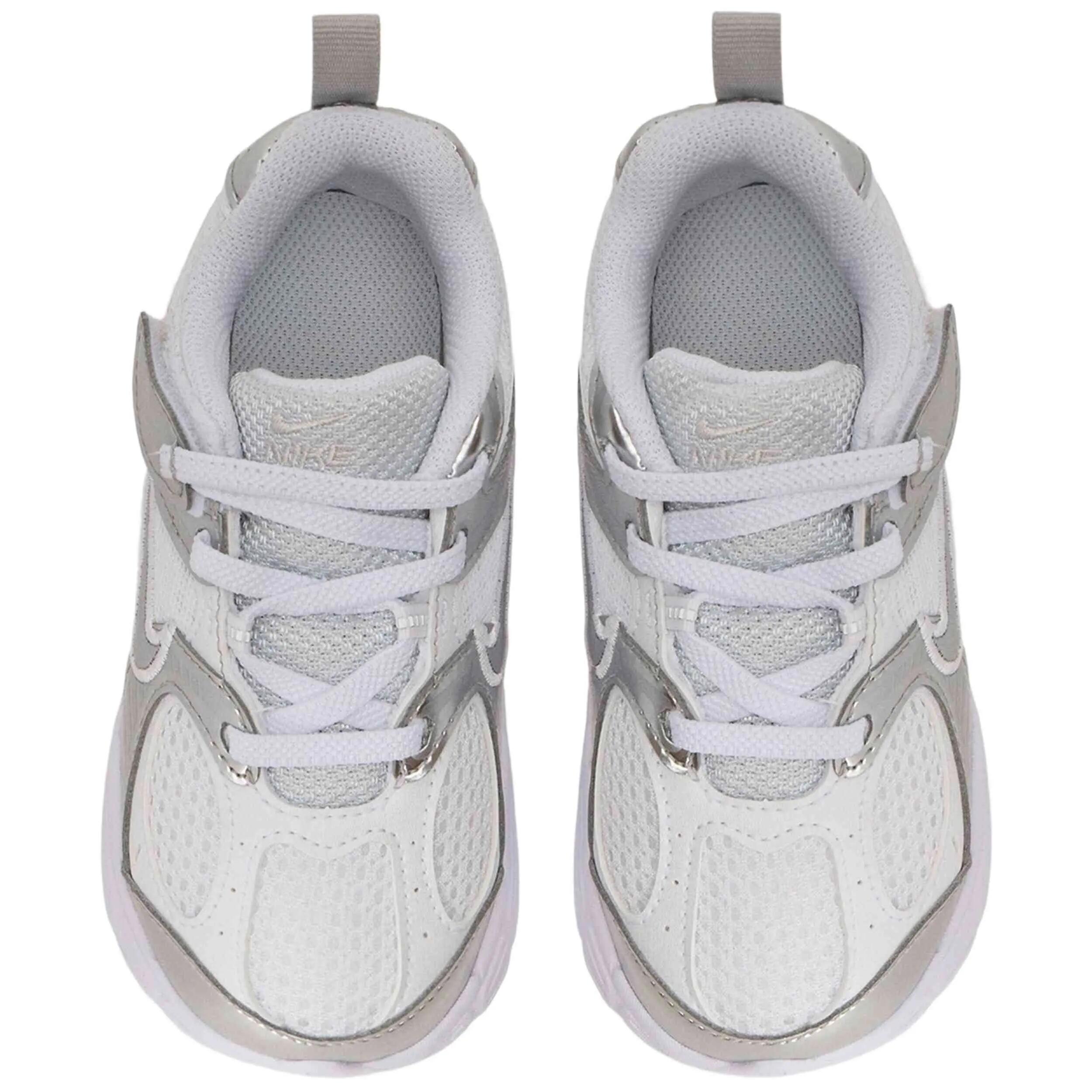 Scarpe Nike modello HQ6413-103 per bebè 4/5