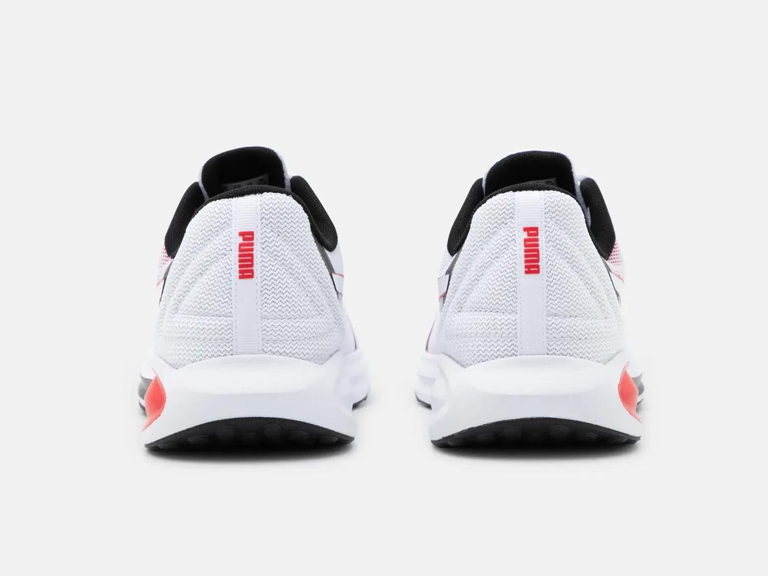 Scarpe da corsa da donna PUMA Twitch Runner 5/6