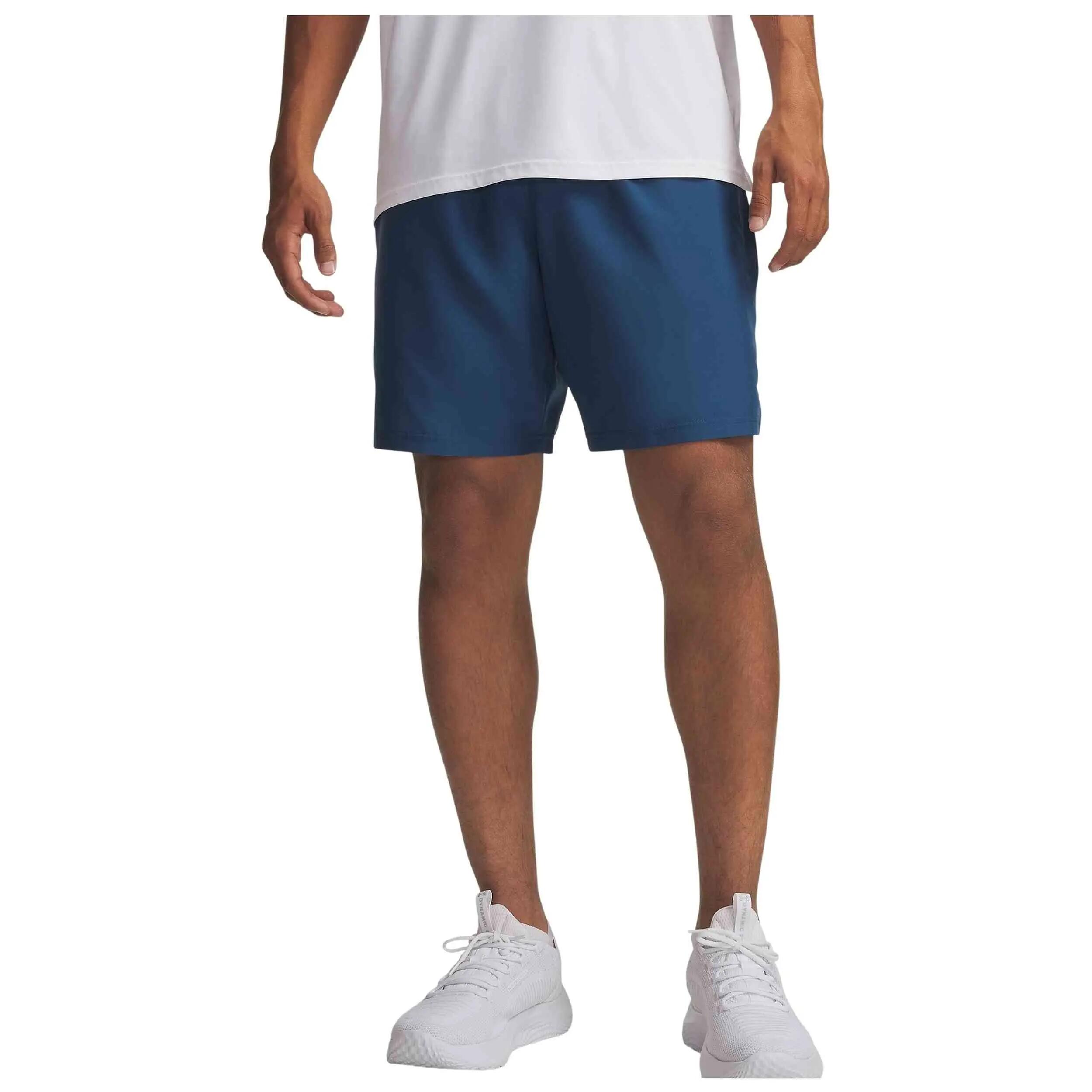 UNDER ARMOUR picture