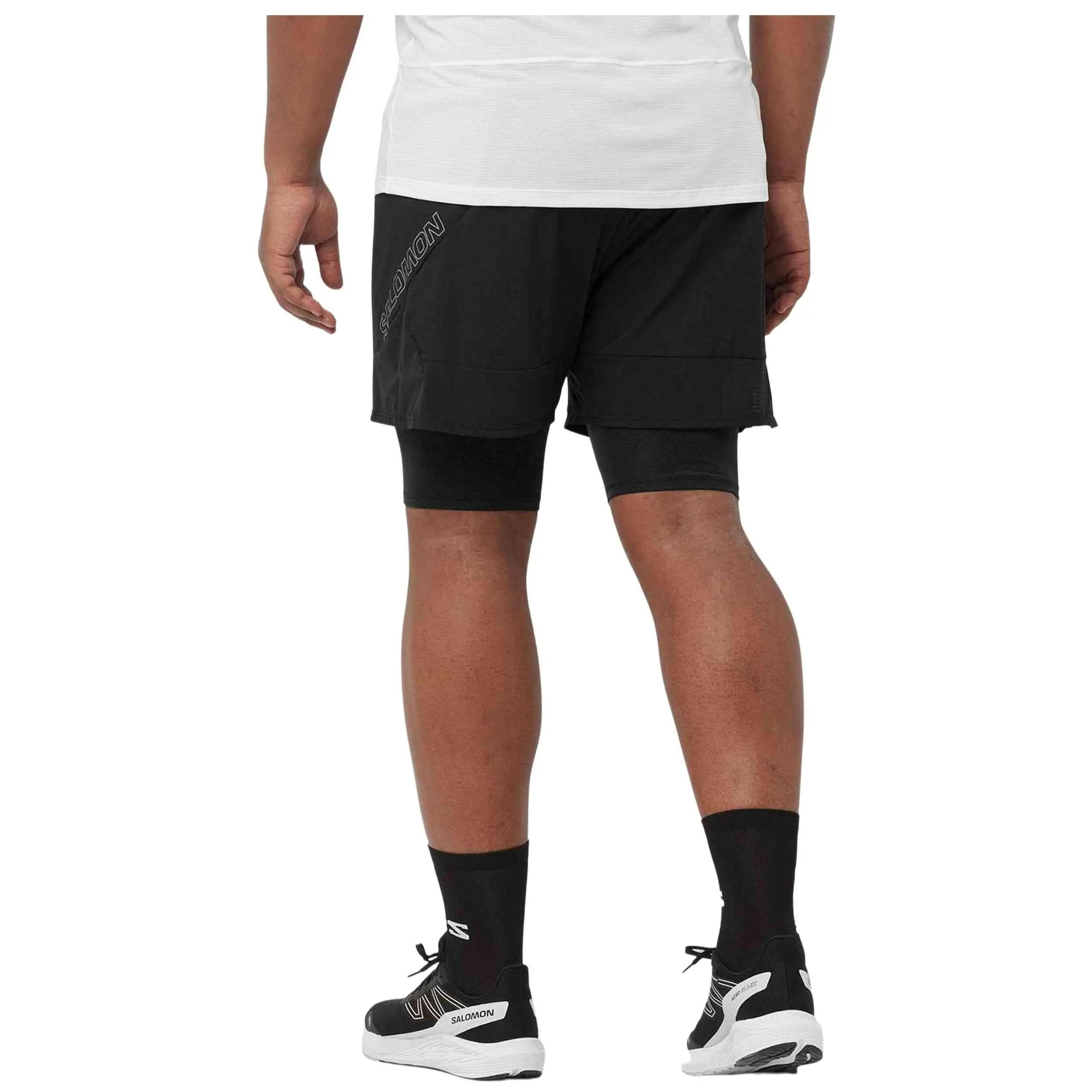 Pantaloncini Salomon modello Pantalón corto Salomon Sense 2in1 negro per uomini 4/5