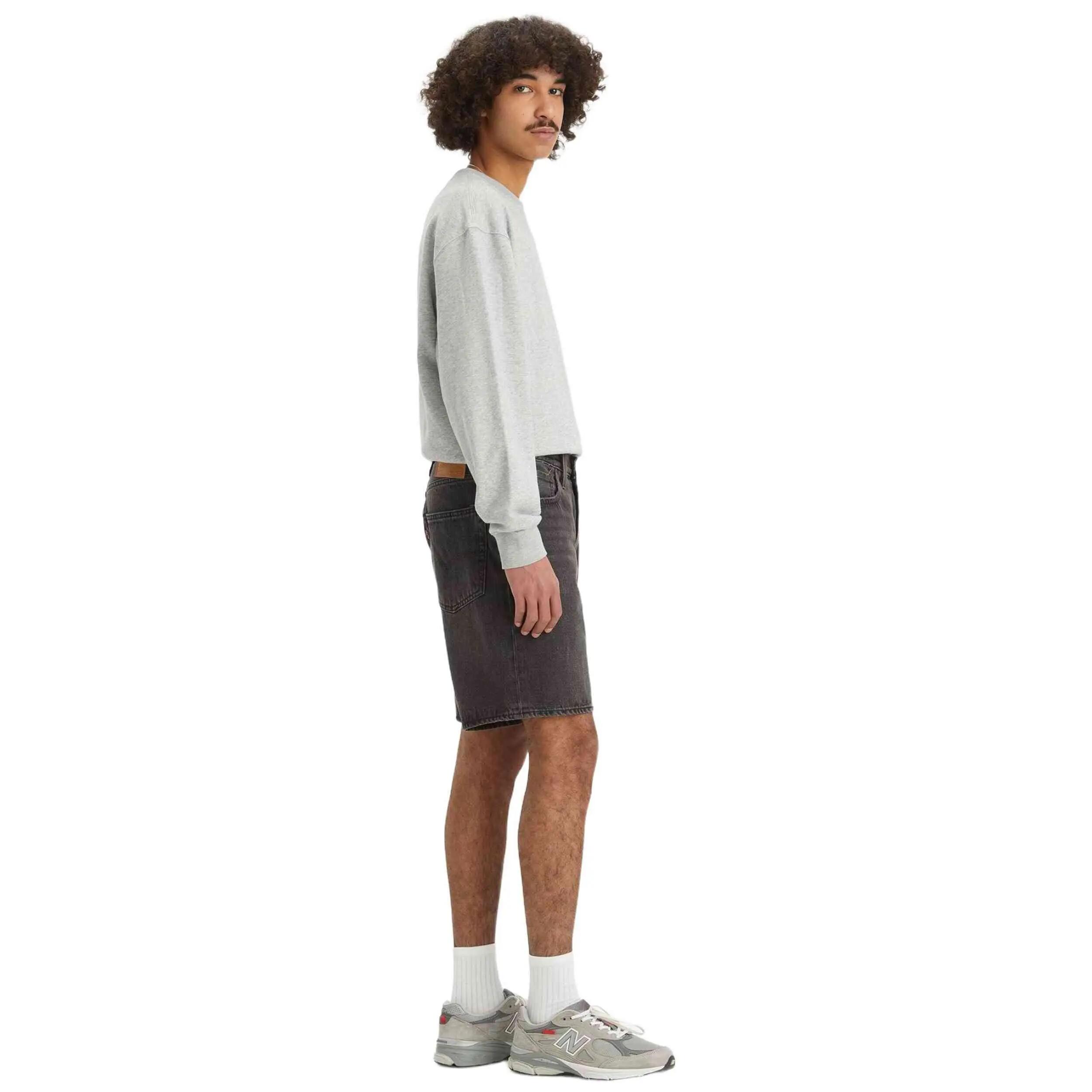 Pantaloncini Levi's modello A8461-0006 per uomini 3/5
