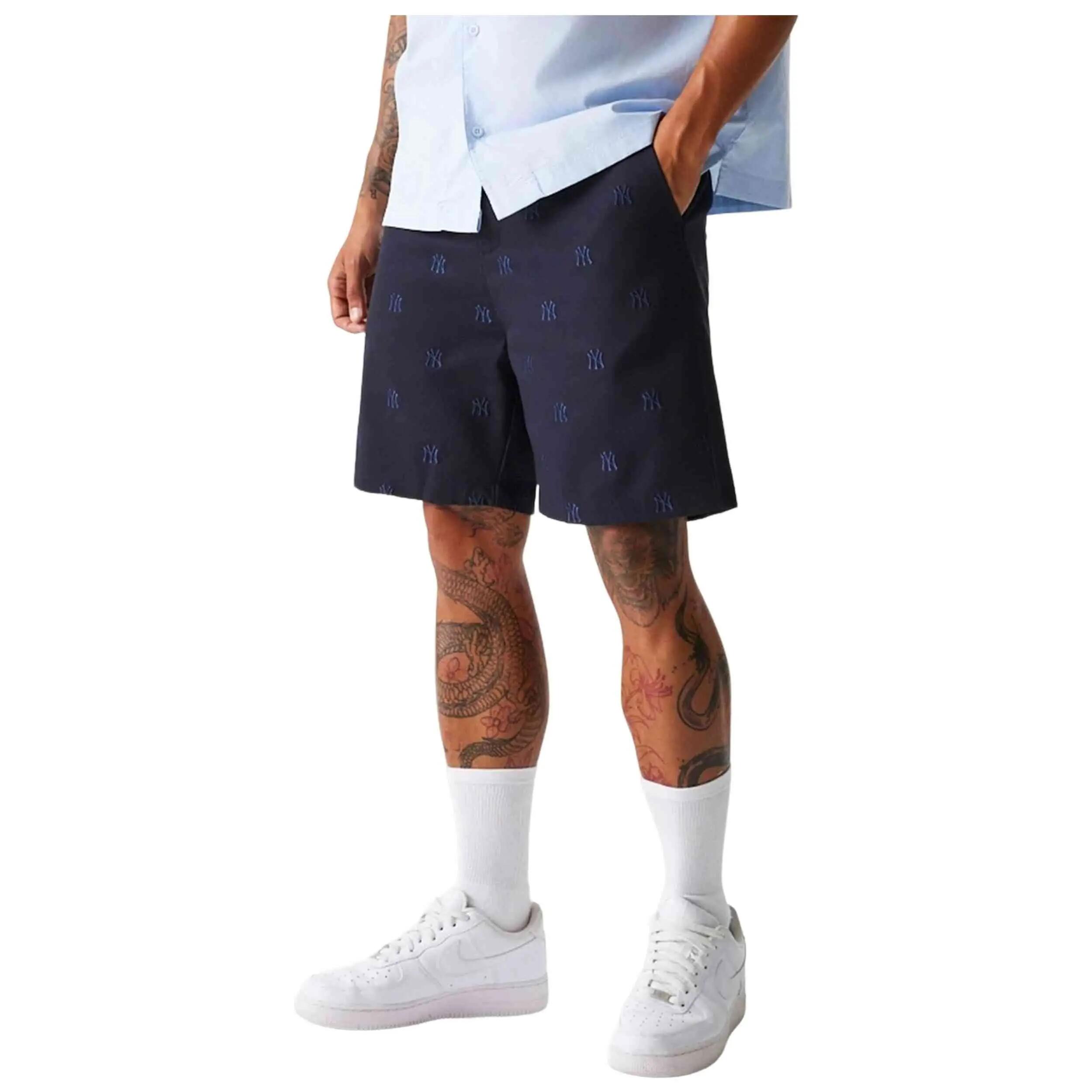 Calções New era modelo 60667820 para homem 3/4