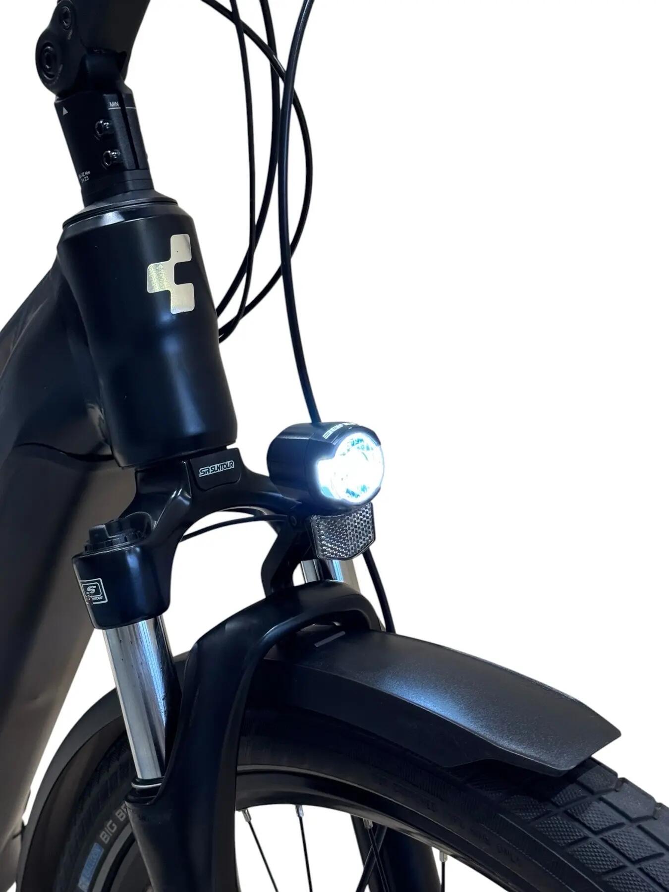 Segunda vida - Bicicletas eléctricas Cube Touring Hybrid Pro 625 Cues- Como novo 4/15