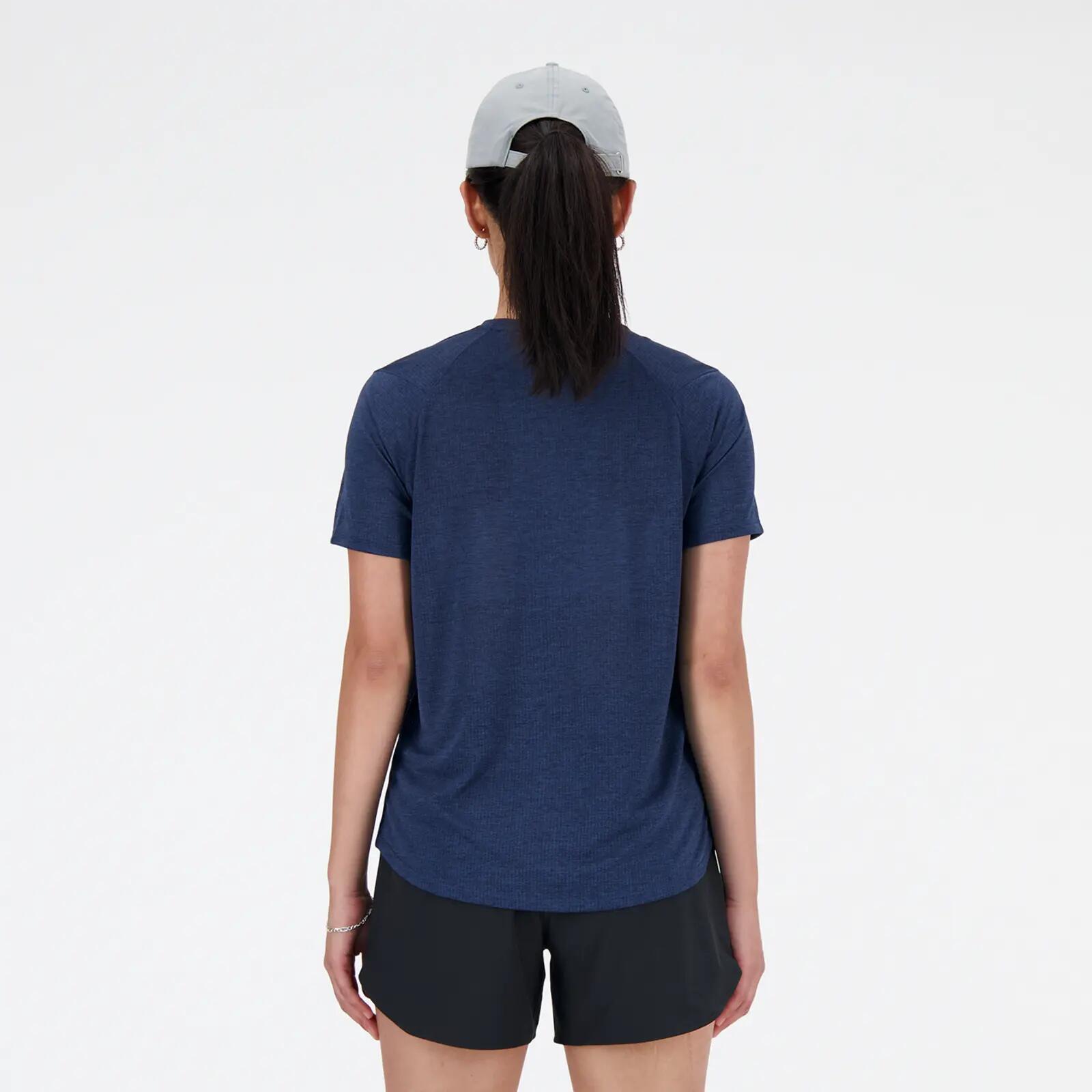 T-shirt New balance modèle WT41253NNH pour femmes 5/6