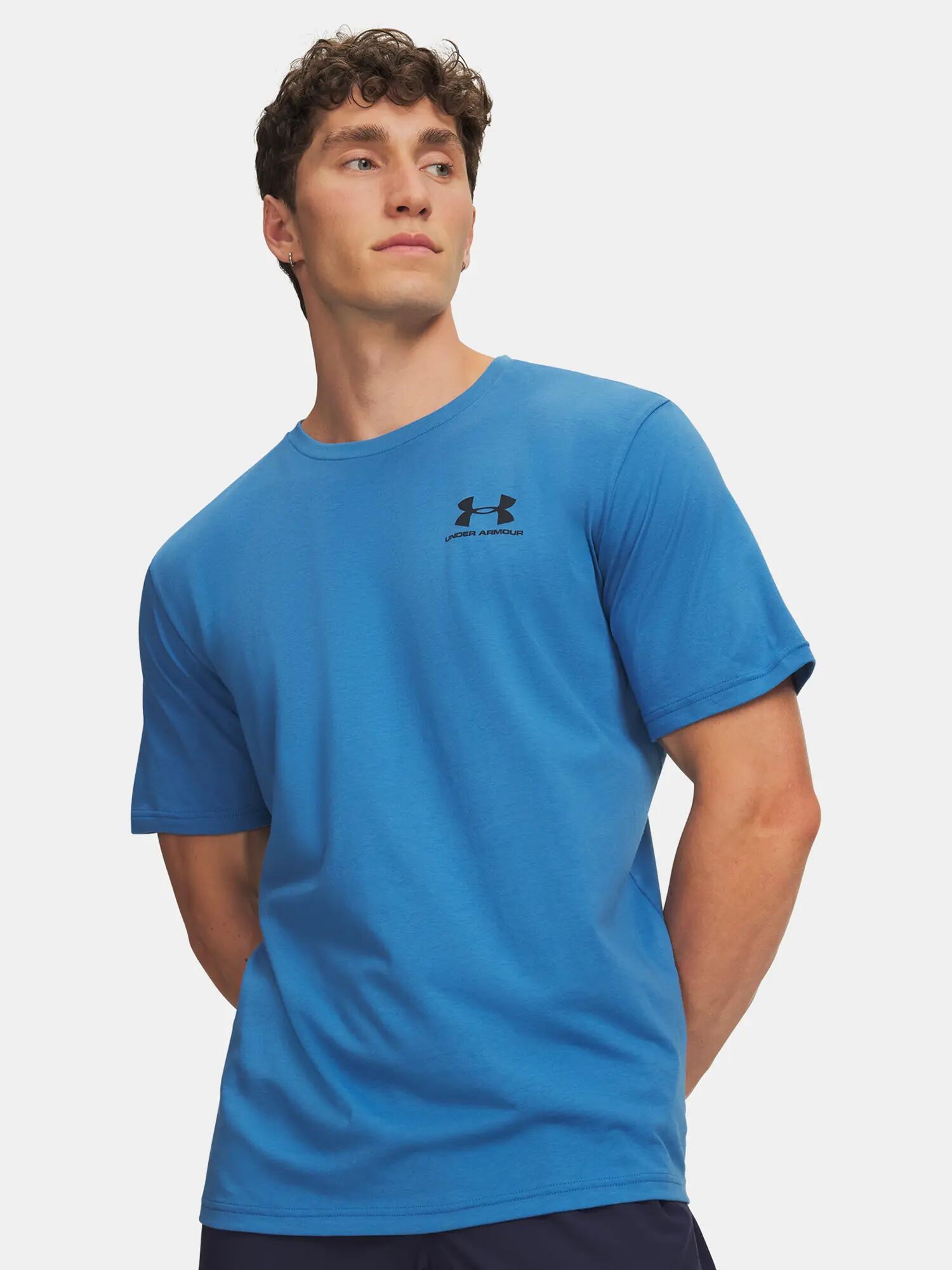 UNDER ARMOUR picture