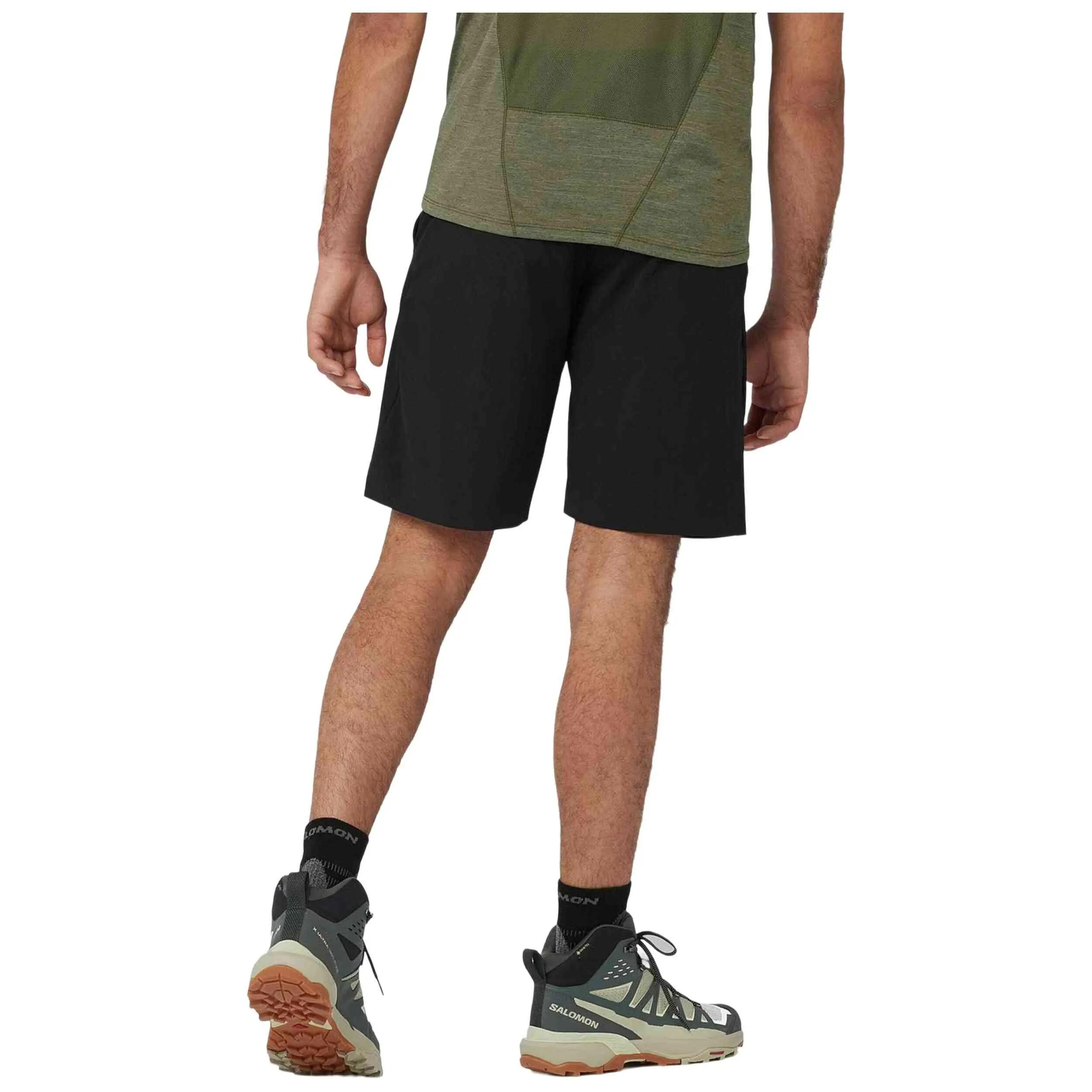 Calções Salomon modelo Pantalón corto Salomon Wayfarer Ease negro para homem 3/4