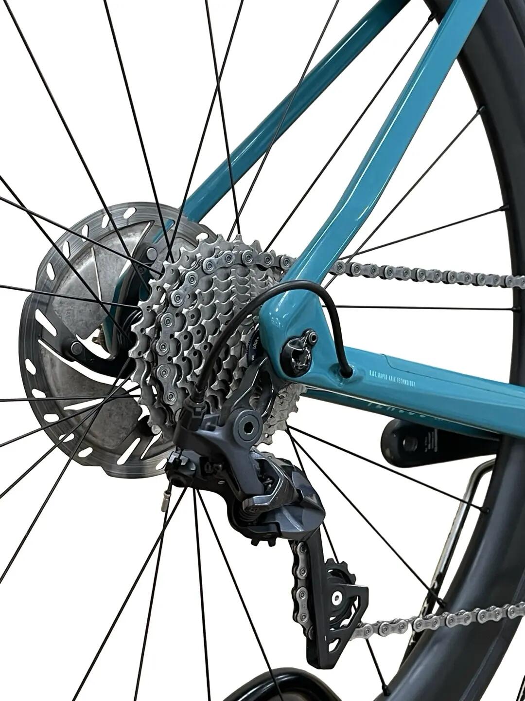 Segunda vida - Bicicleta de corrida Focus Izalco Max 8.9 Ultegra- Como novo 12/12