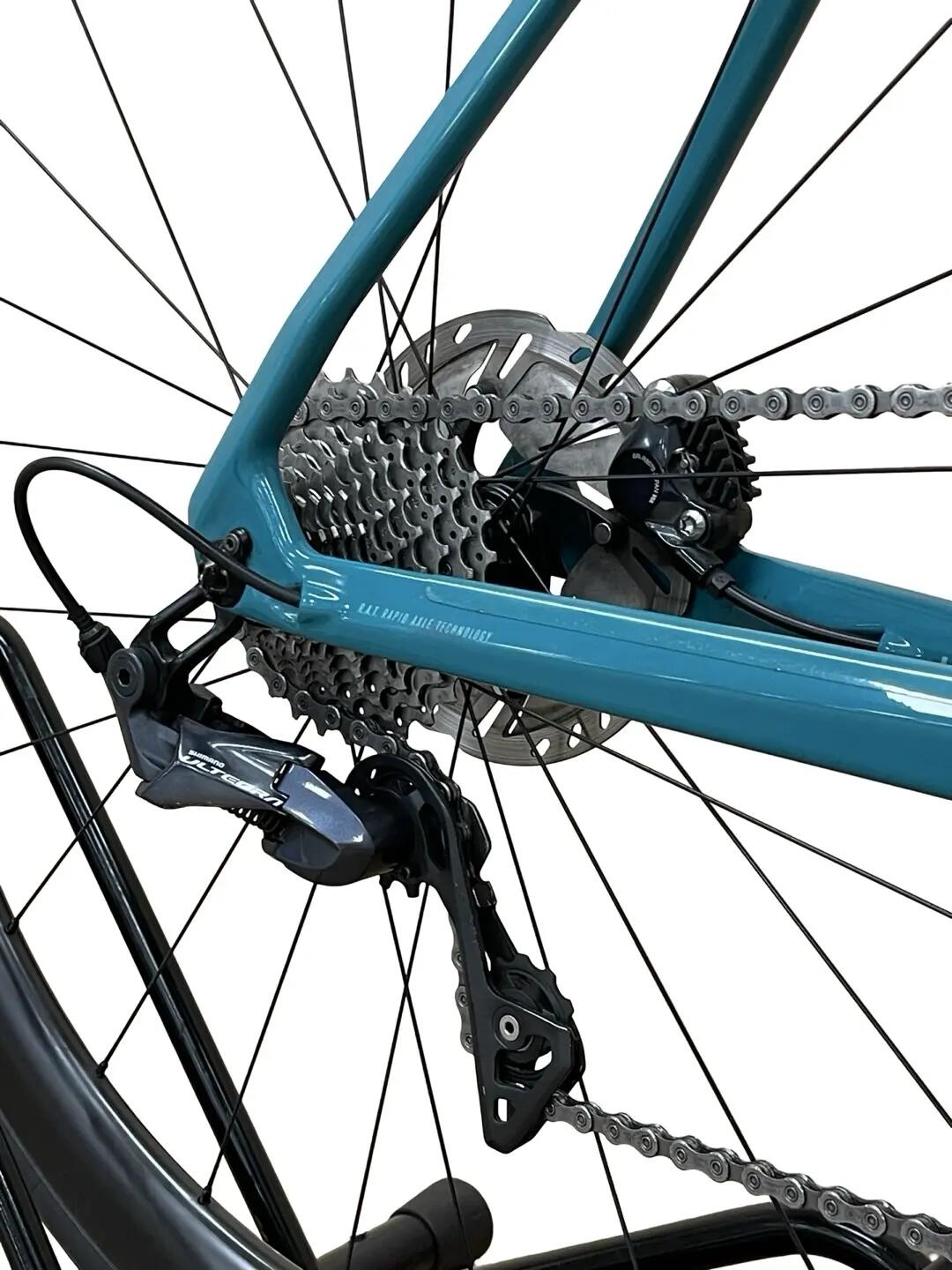 Segunda vida - Bicicleta de corrida Focus Izalco Max 8.9 Ultegra- Como novo 11/12