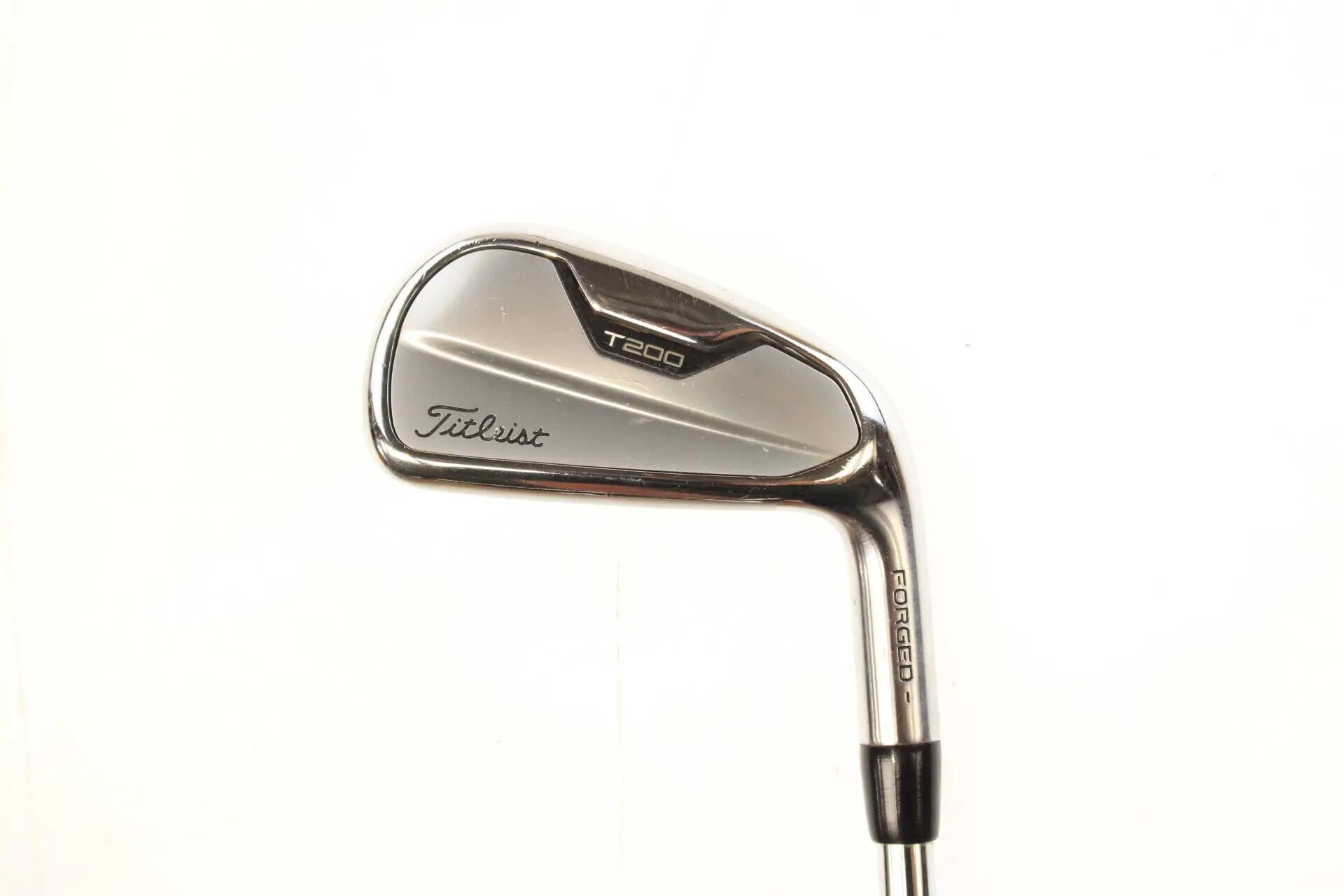 TITLEIST picture